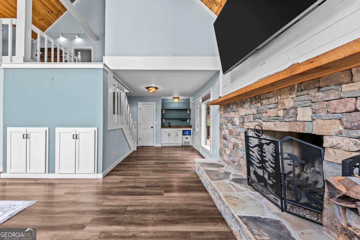 188 Hickory Point Drive