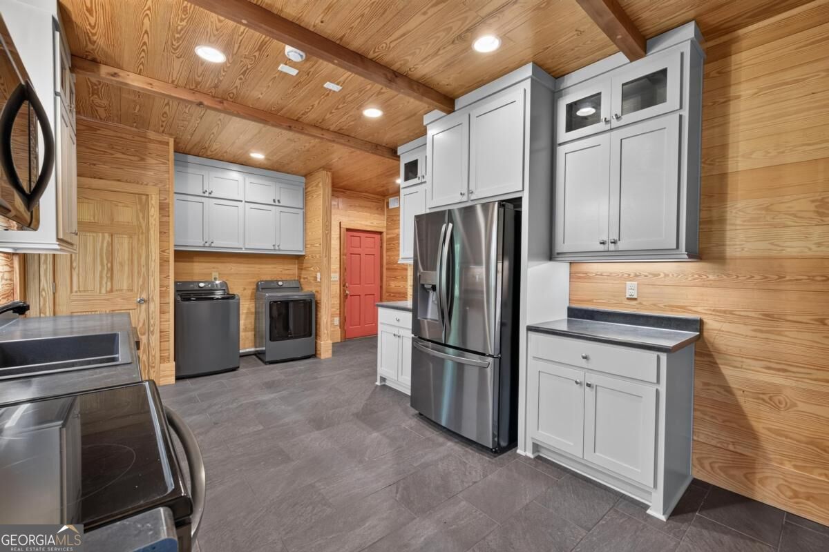5231 Sandy Creek Road