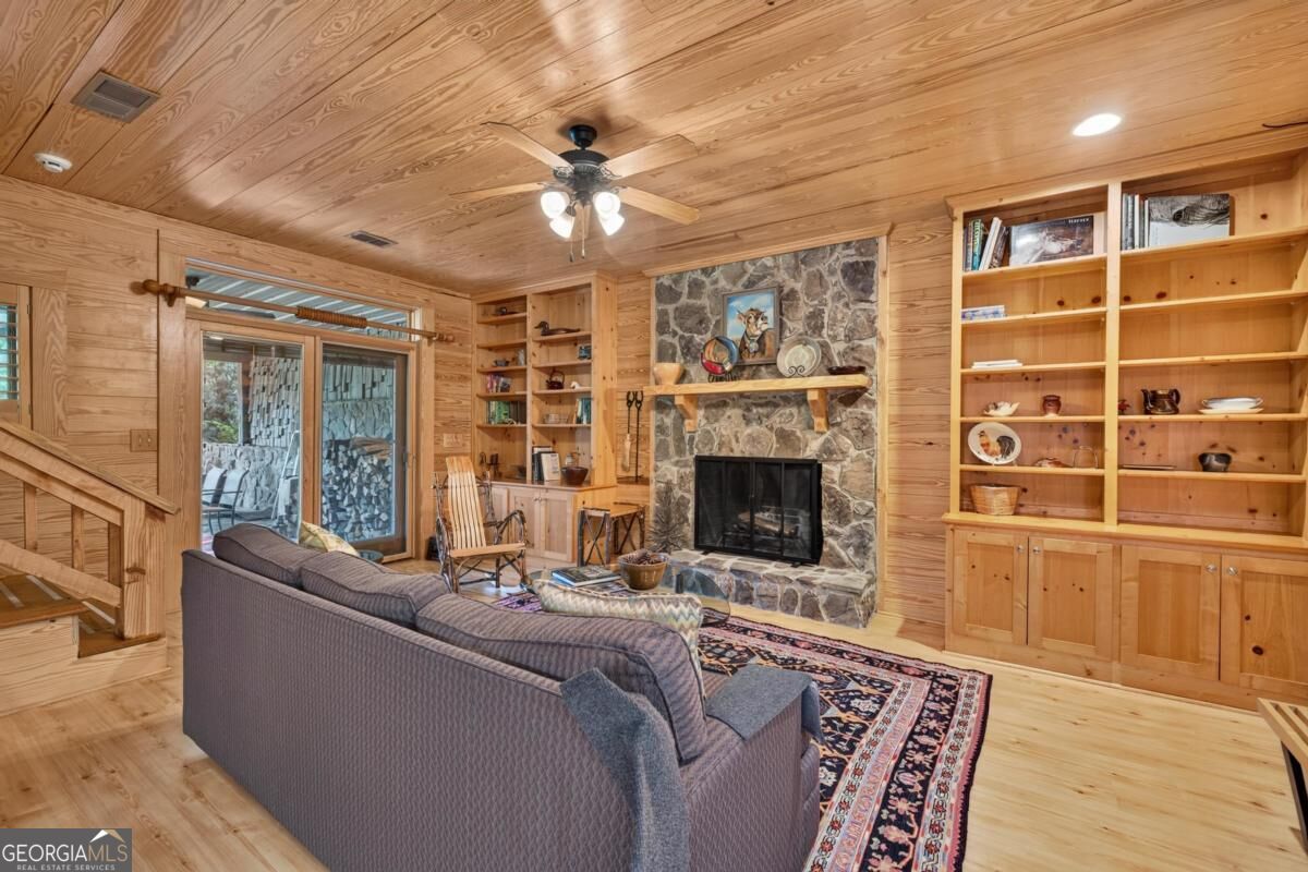 5231 Sandy Creek Road