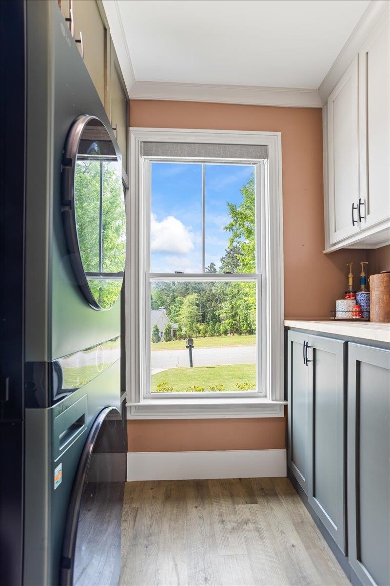 1030 MIRA VISTA COVE