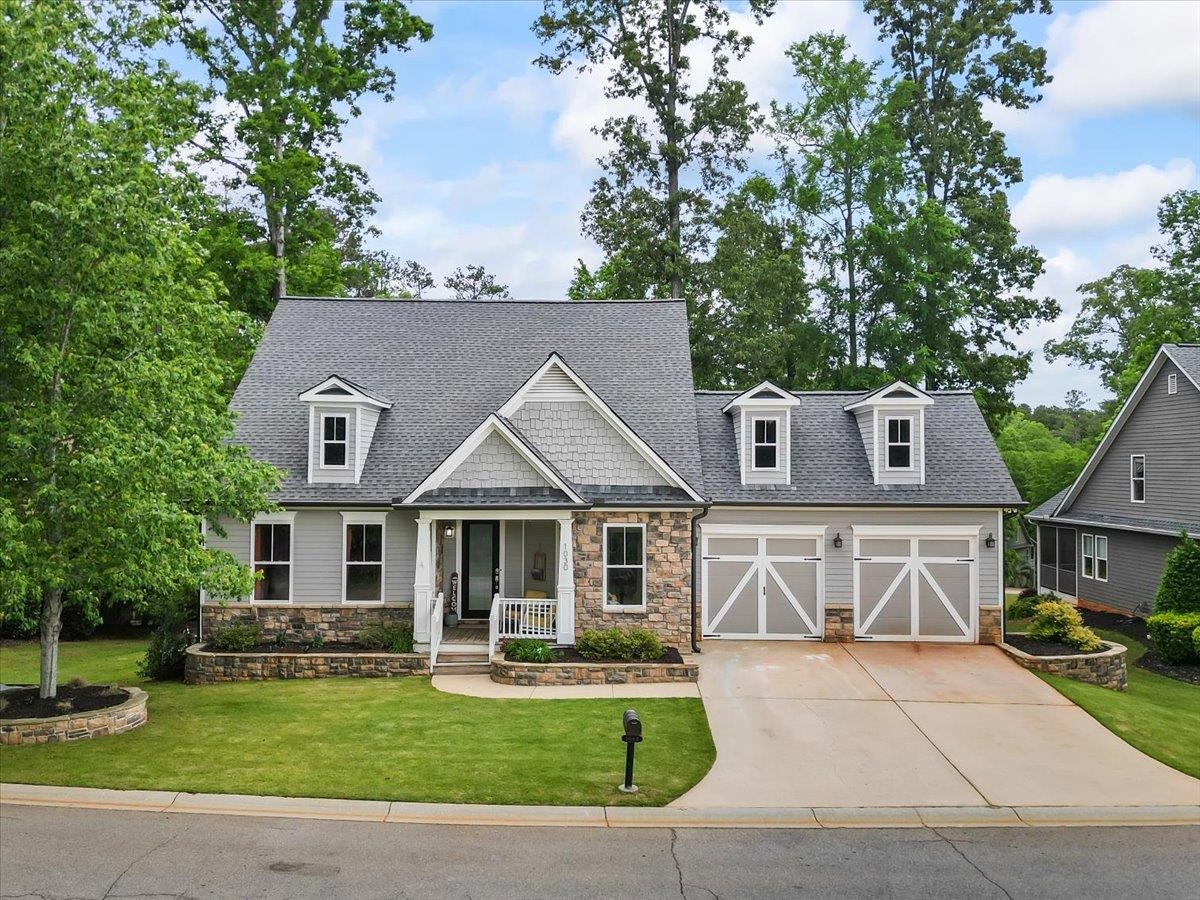 1030 MIRA VISTA COVE