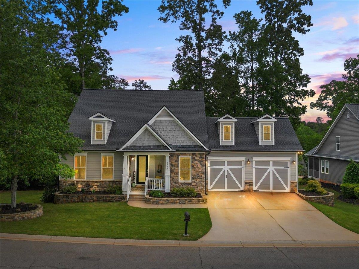 1030 MIRA VISTA COVE