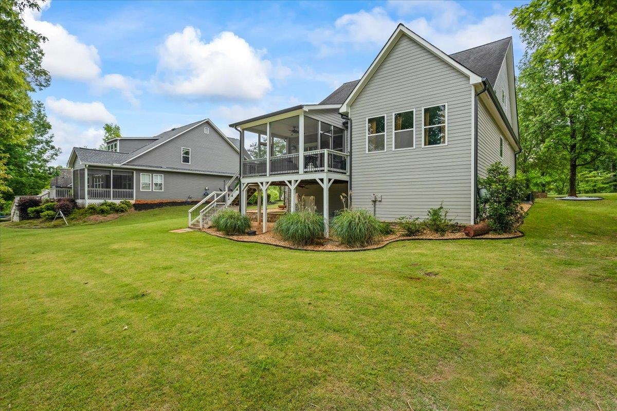 1030 MIRA VISTA COVE