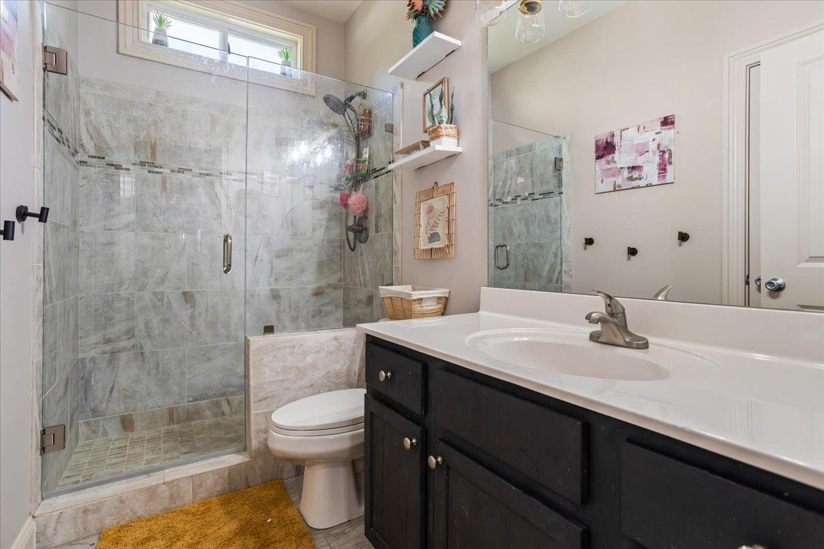 1030 MIRA VISTA COVE