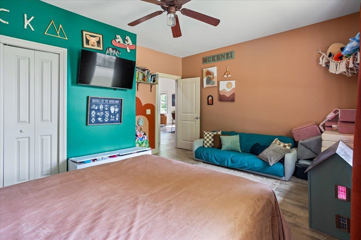1030 MIRA VISTA COVE