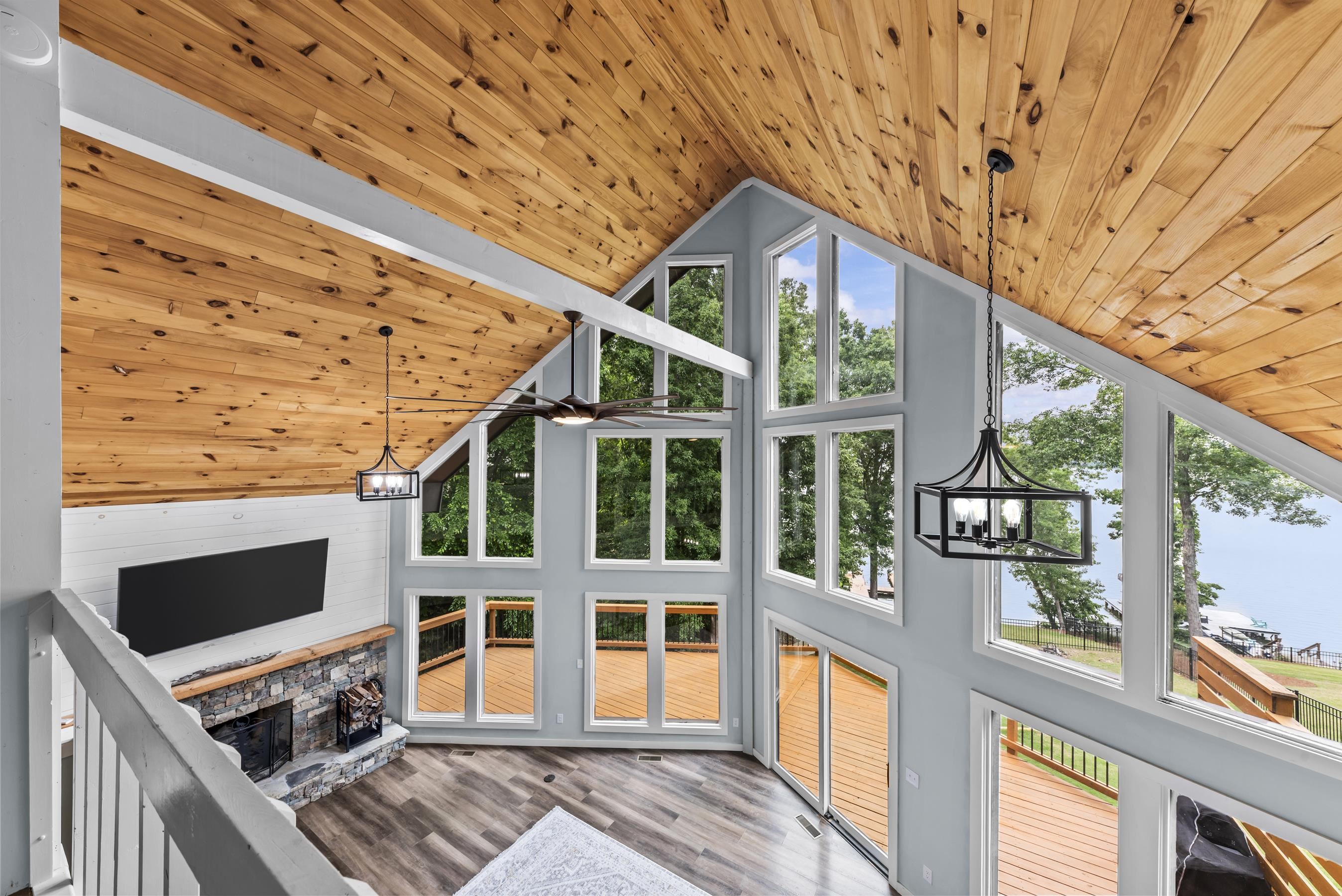 188 HICKORY POINT DRIVE