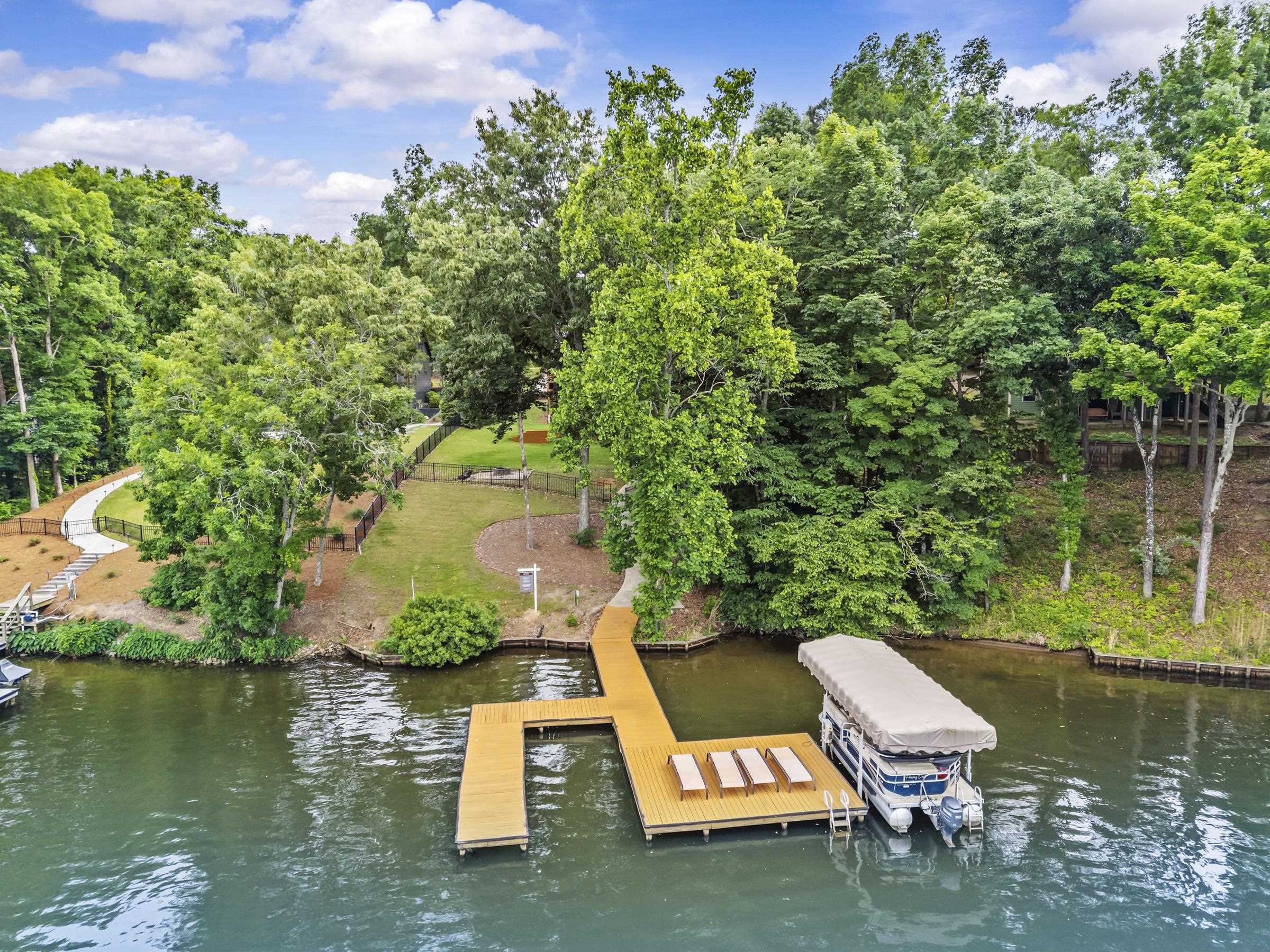 188 HICKORY POINT DRIVE