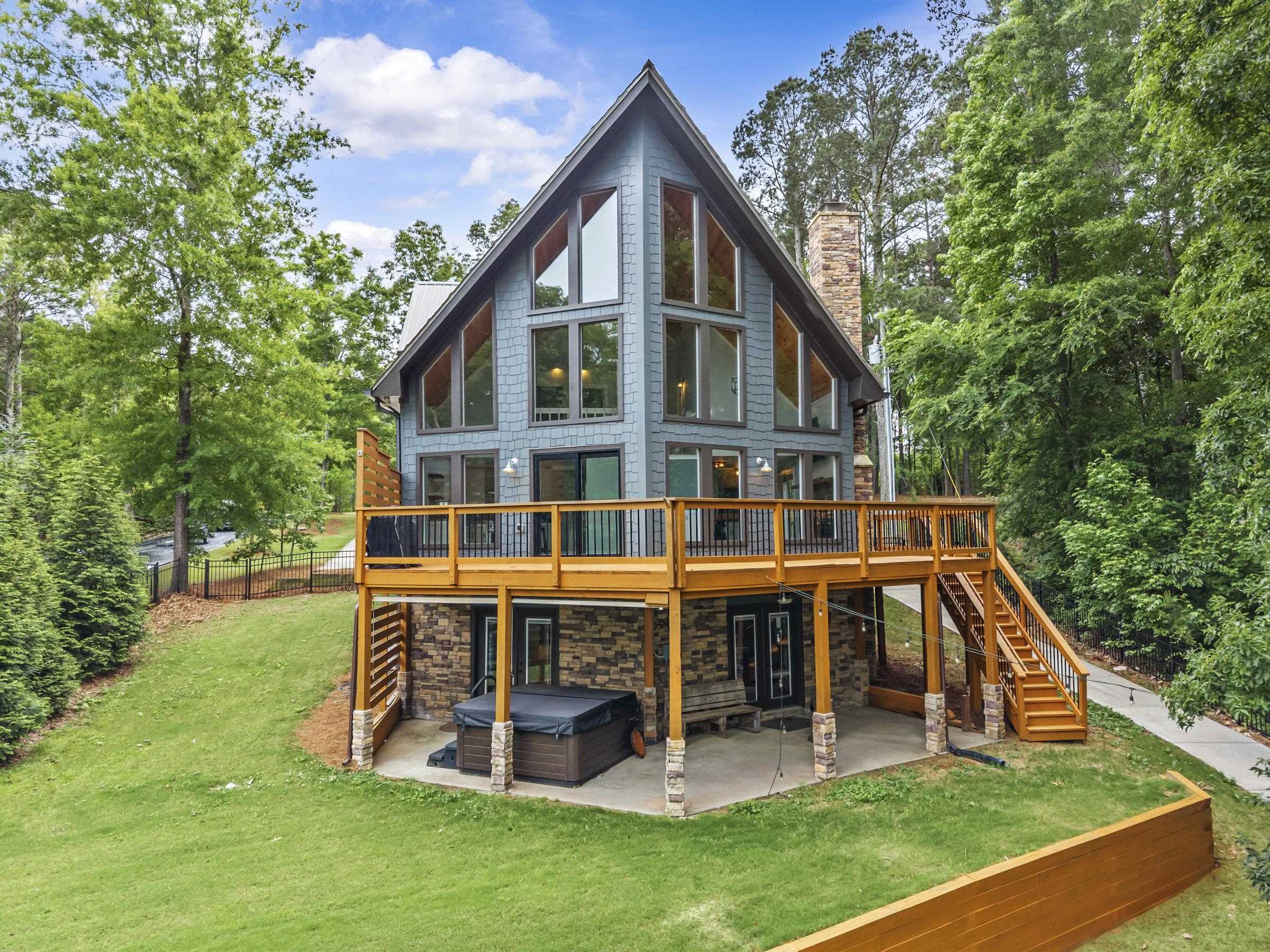 188 HICKORY POINT DRIVE