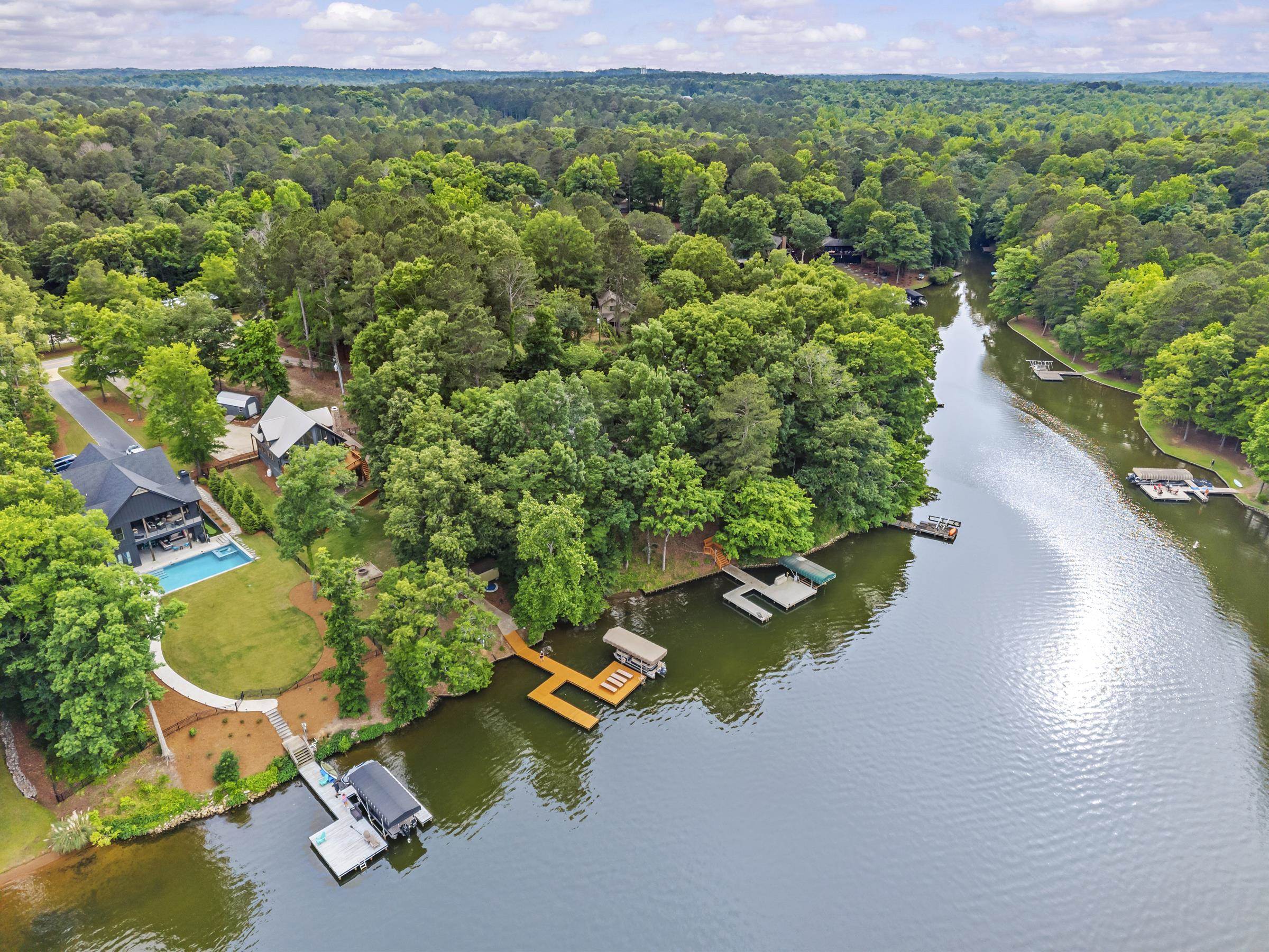 188 HICKORY POINT DRIVE