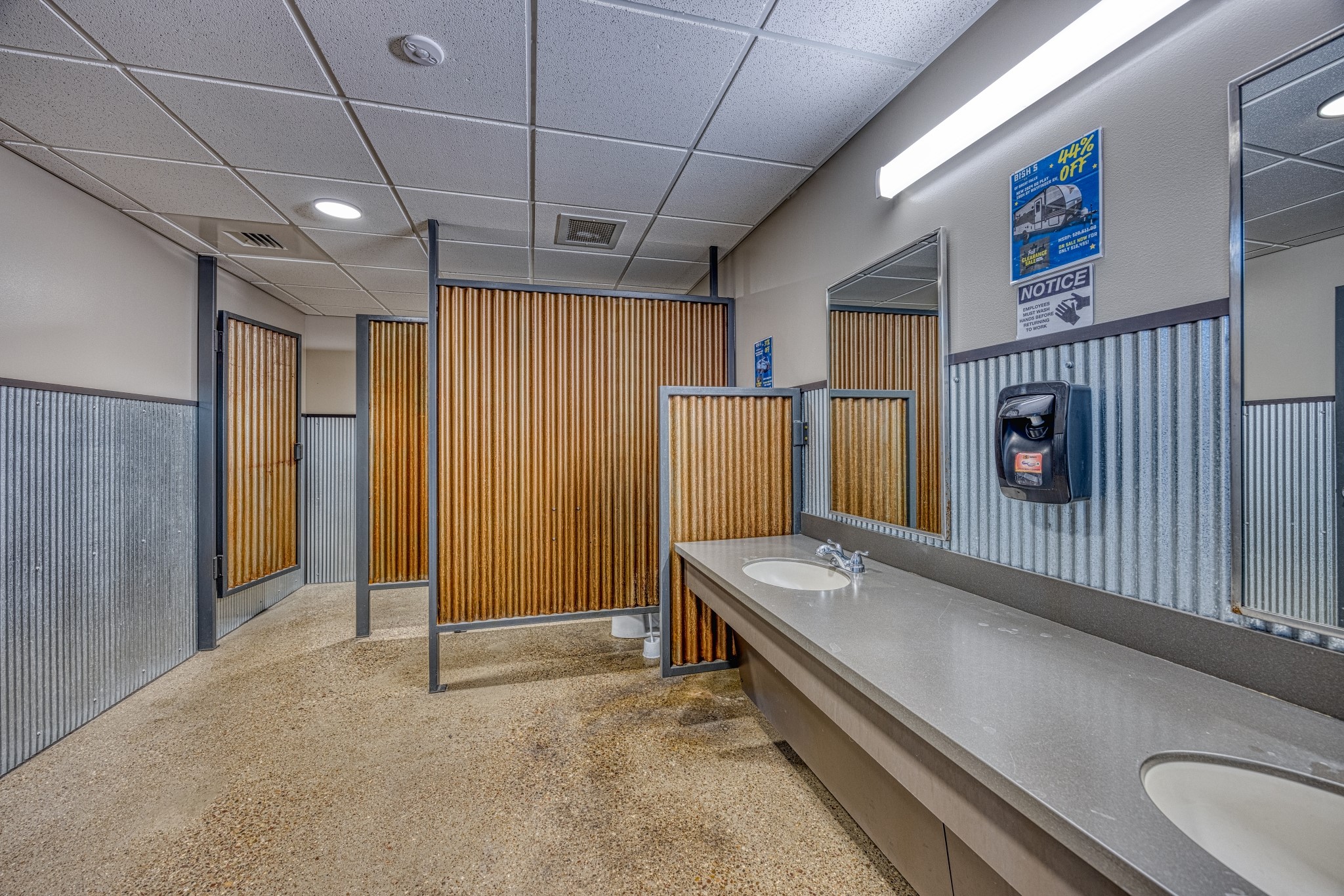 3928 Tri Hill Frontage Rd
