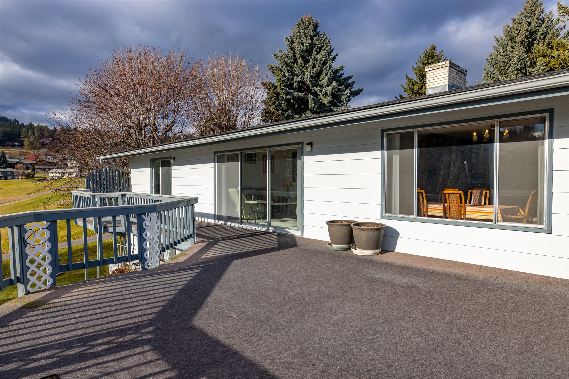 205 Lakeshore Drive