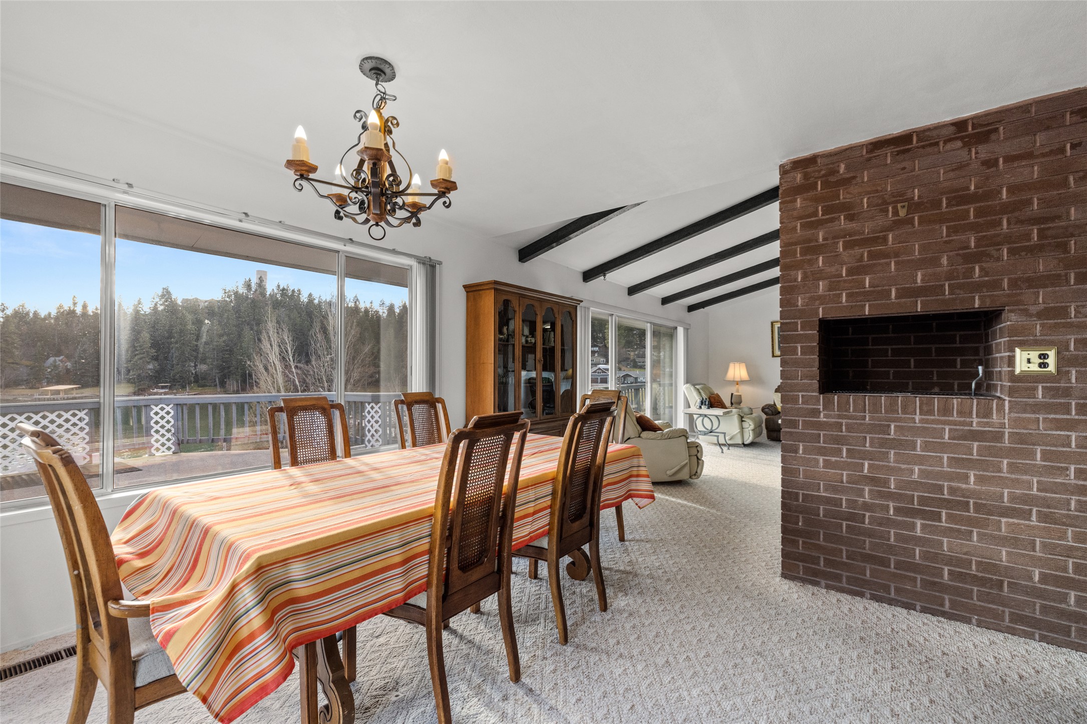 205 Lakeshore Drive