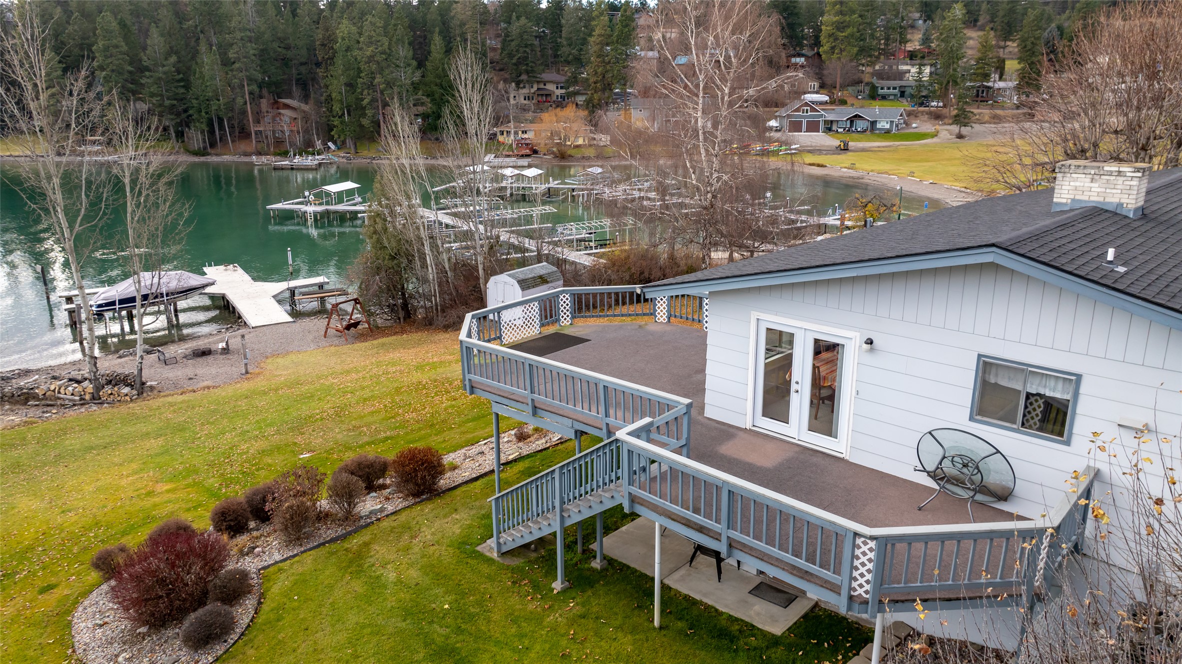 205 Lakeshore Drive