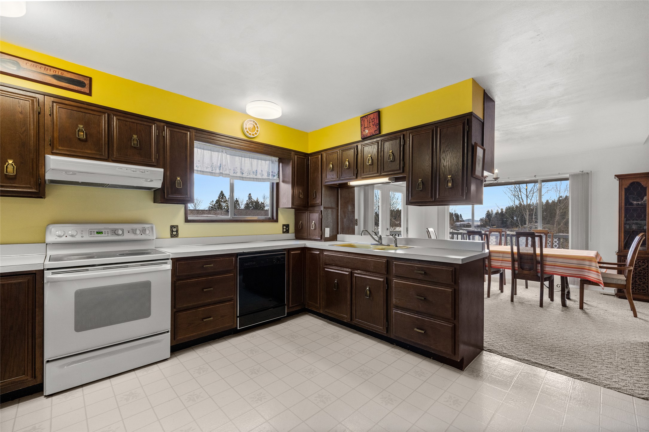 205 Lakeshore Drive