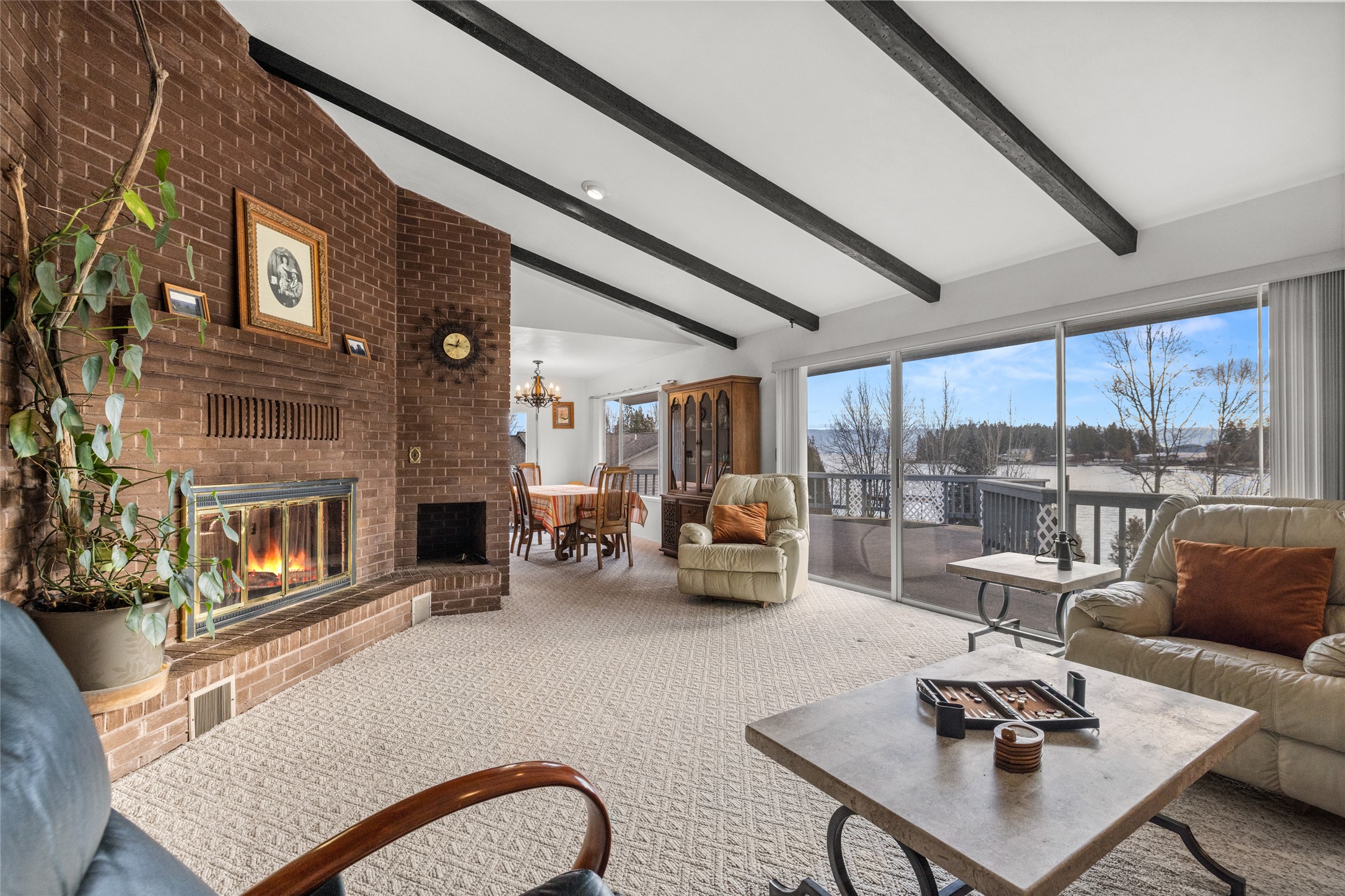 205 Lakeshore Drive