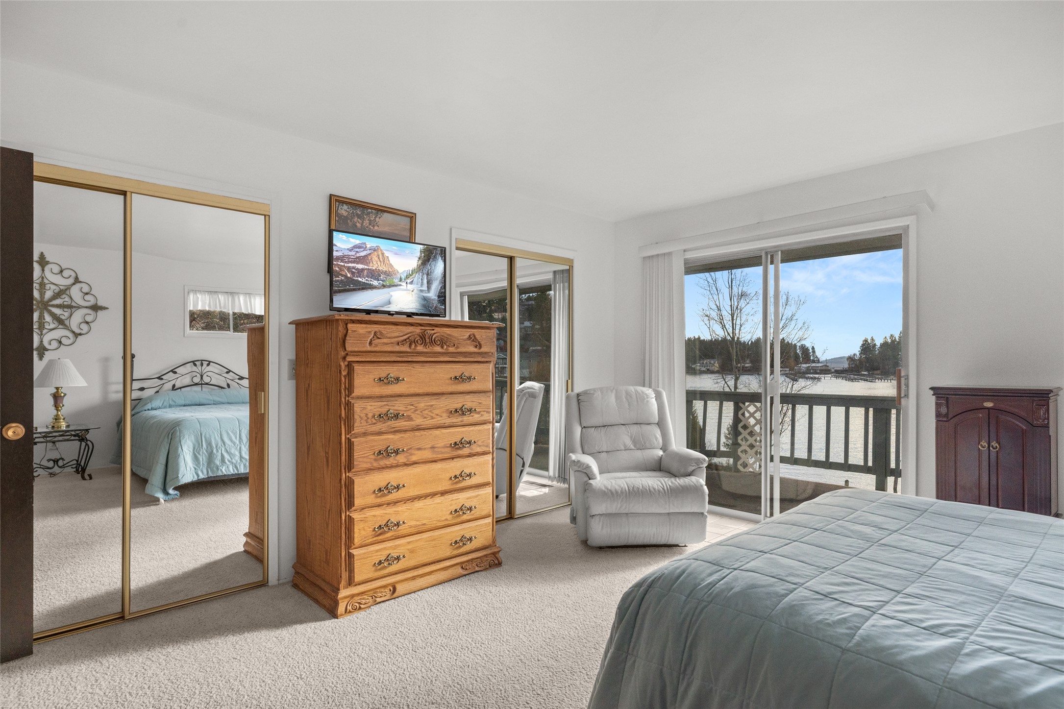 205 Lakeshore Drive