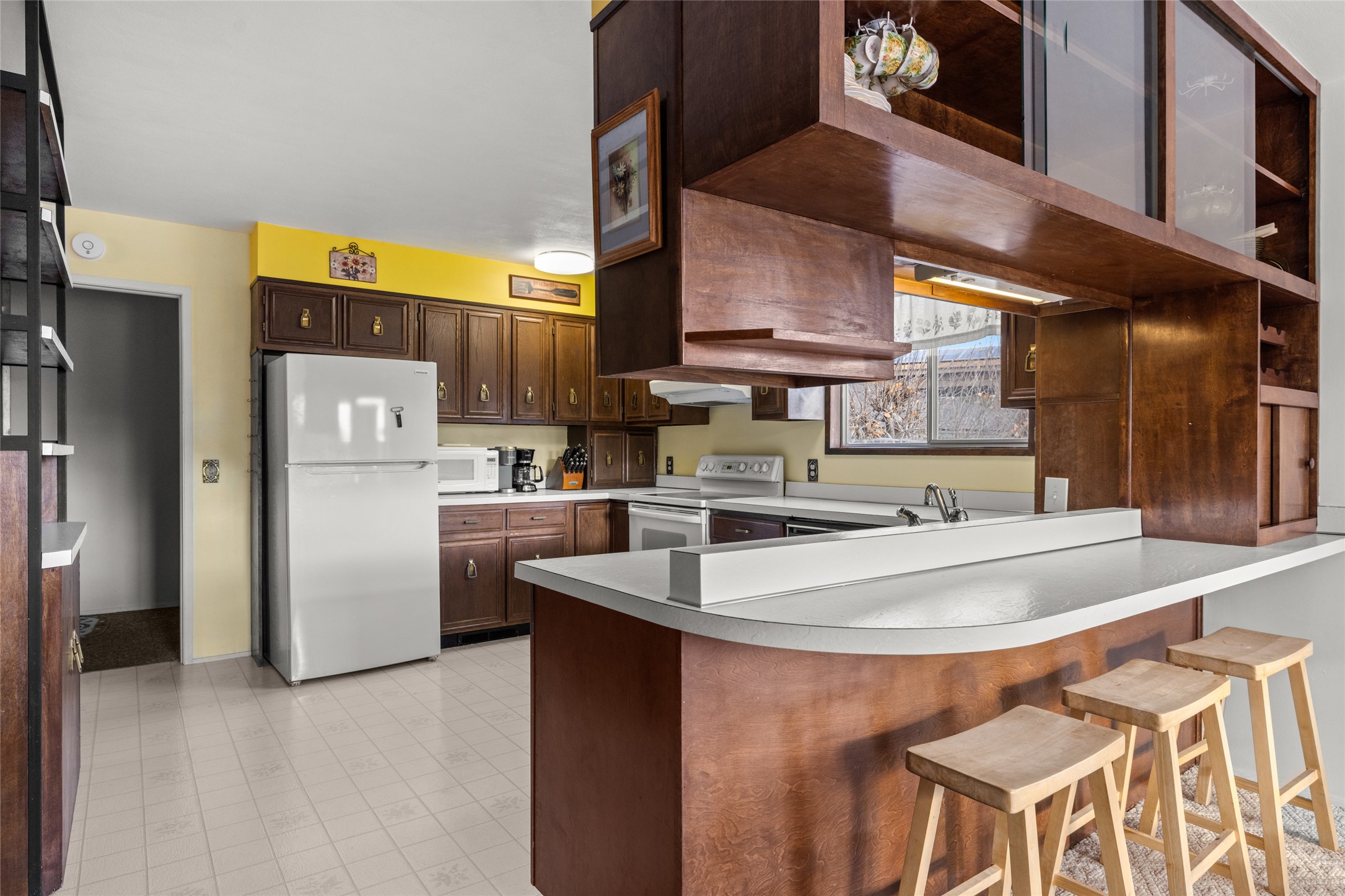 205 Lakeshore Drive