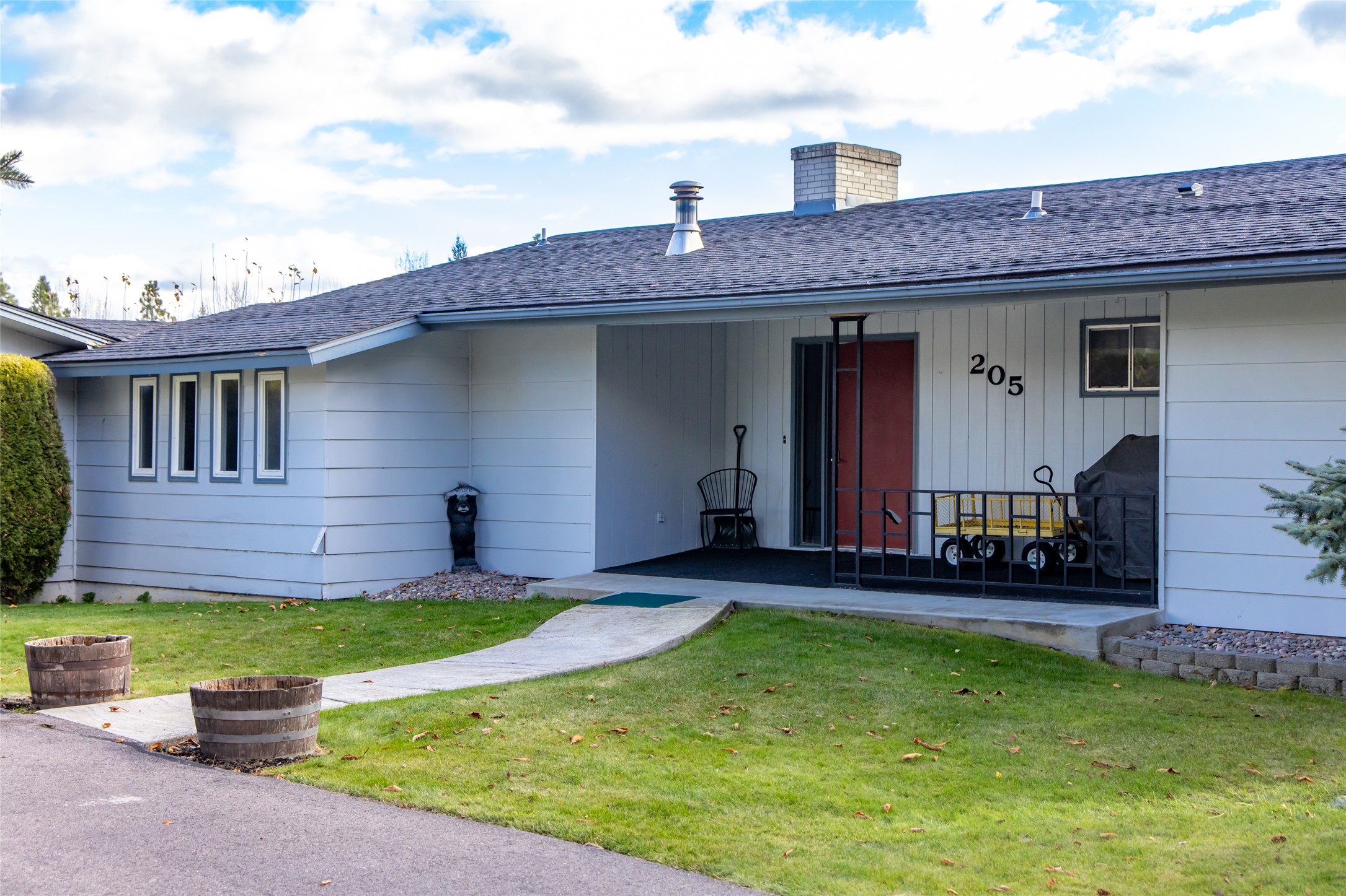 205 Lakeshore Drive