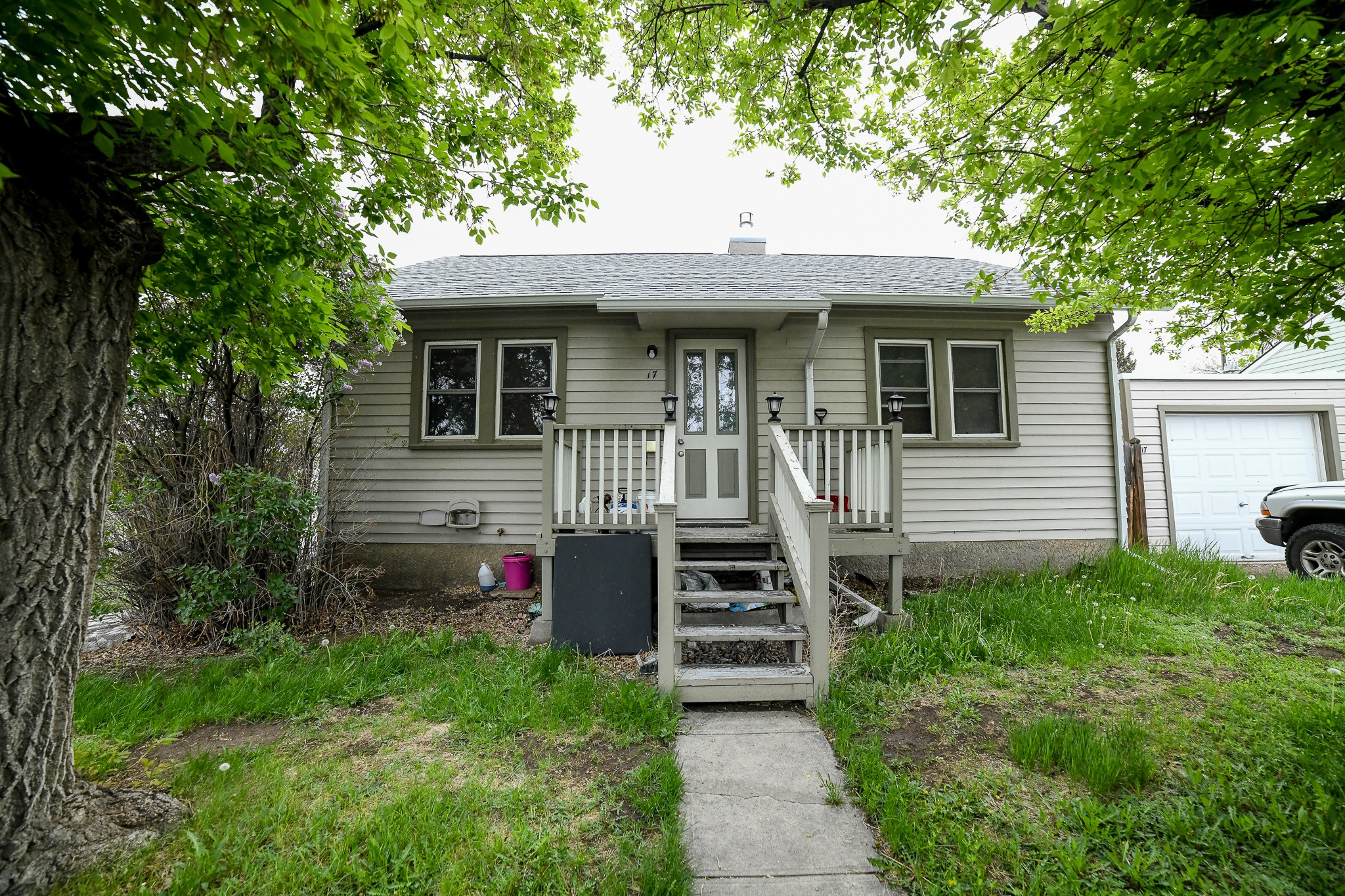 17 9th Street NW