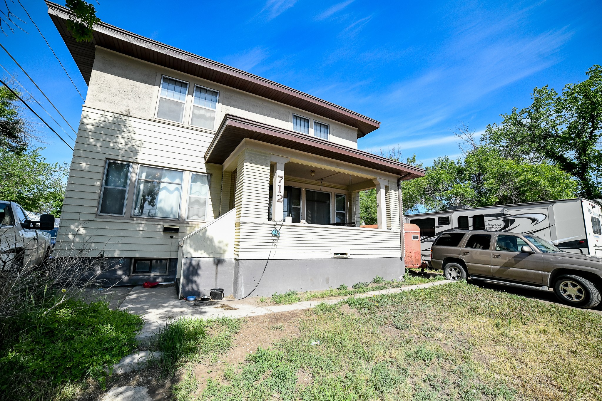 712 9th Street N