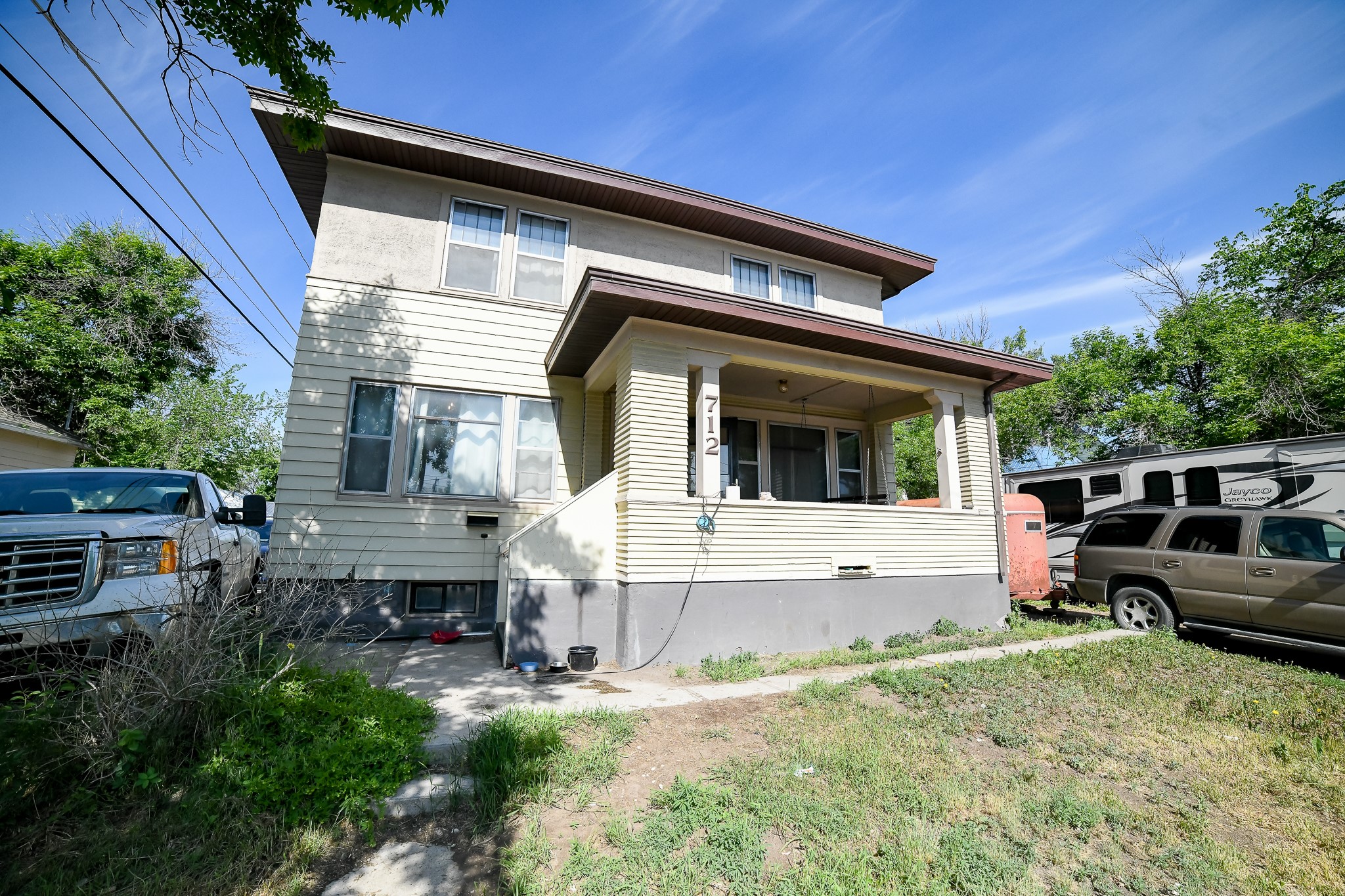 712 9th Street N