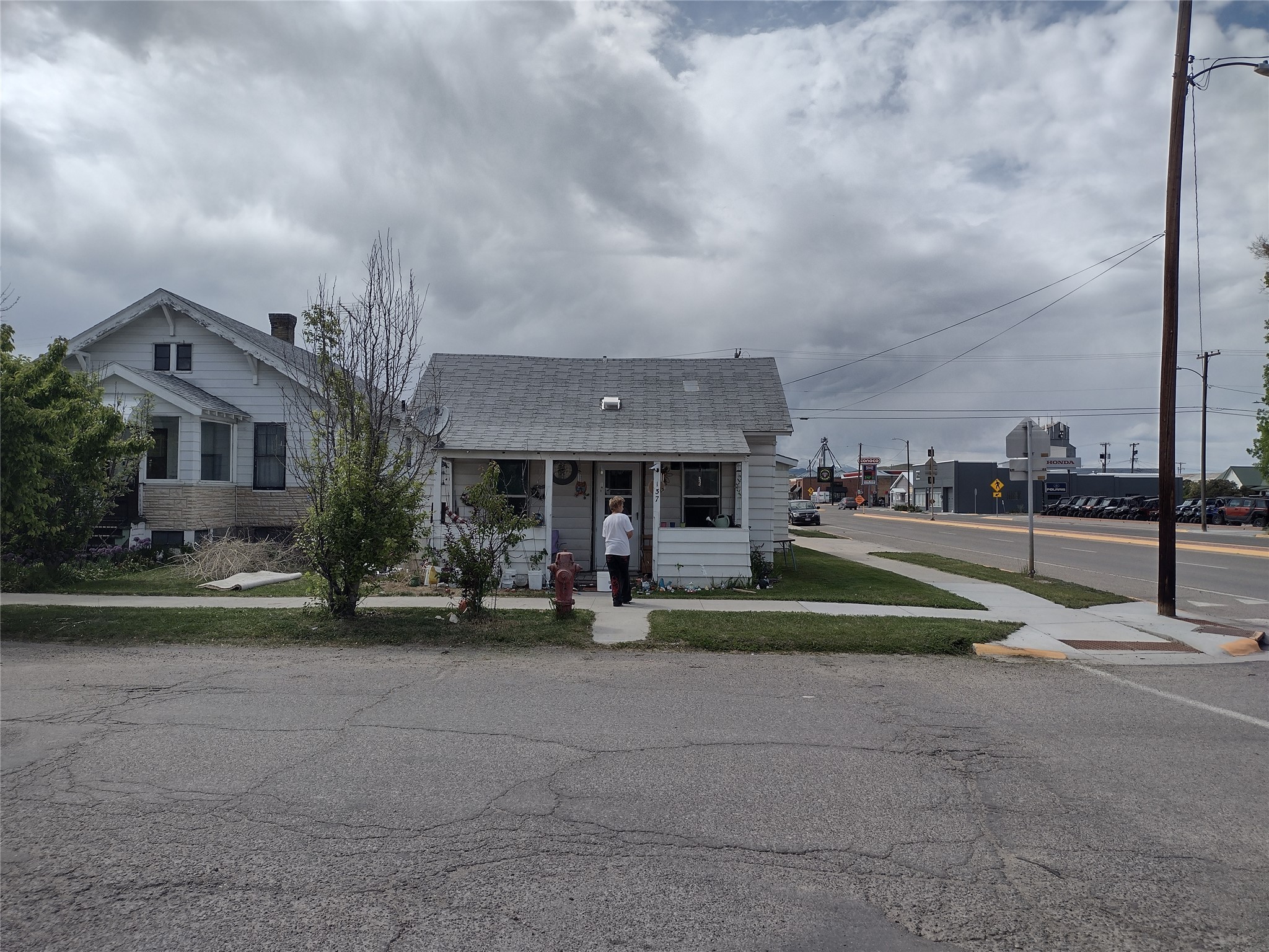 127 N Pacific Street