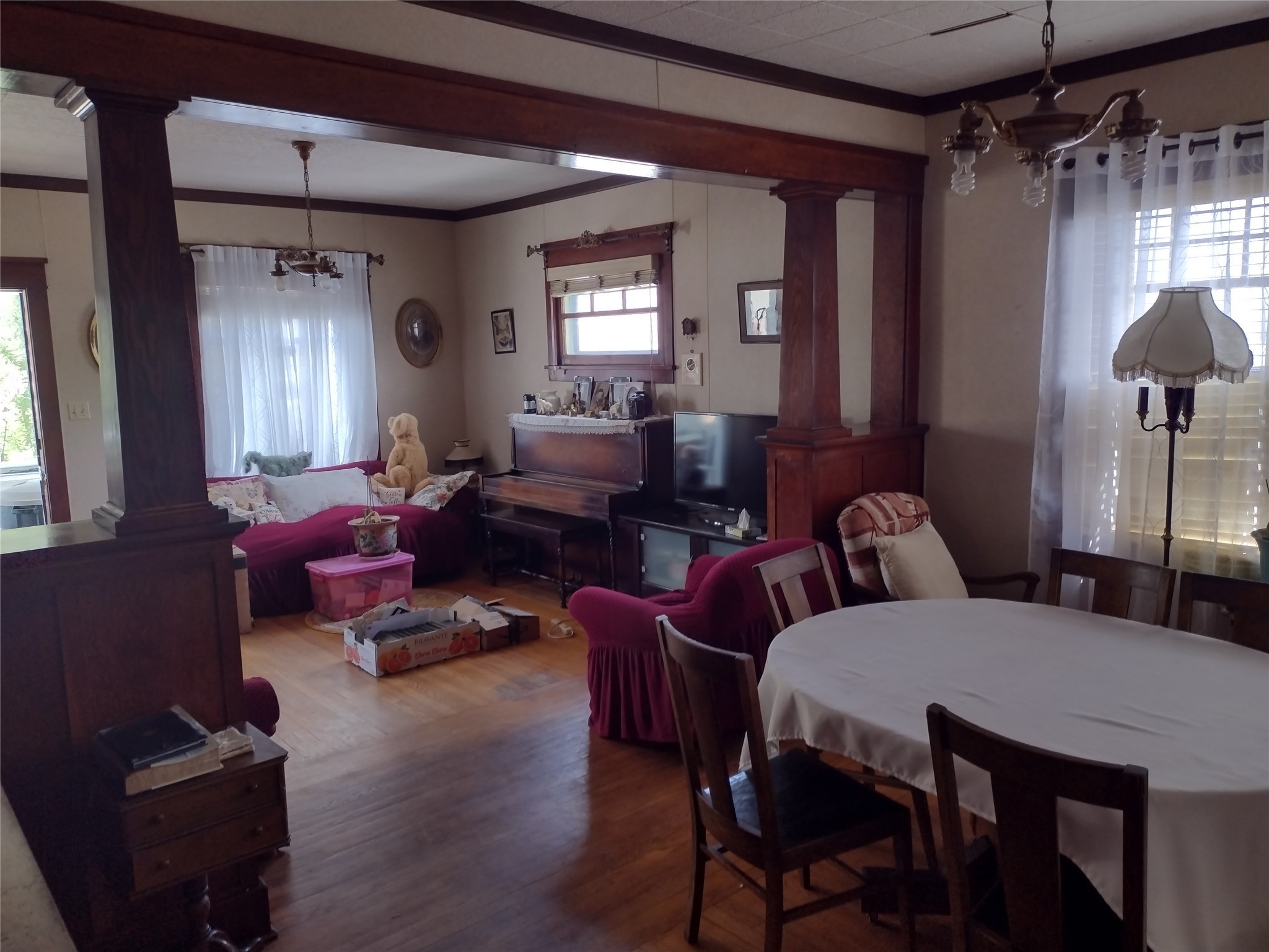 127 N Pacific Street