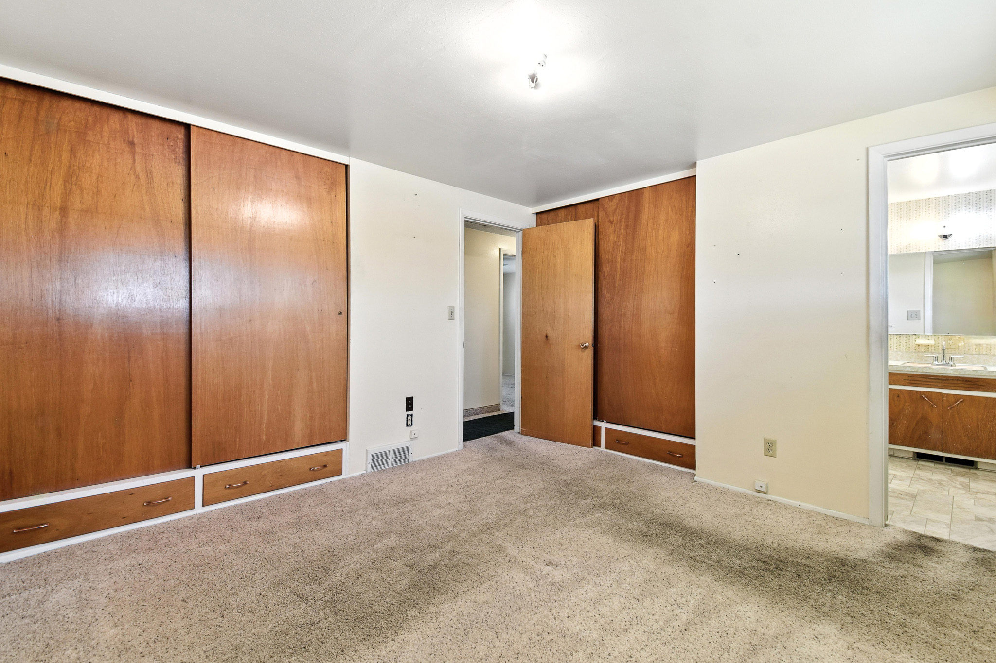 631 Sacajawea Drive