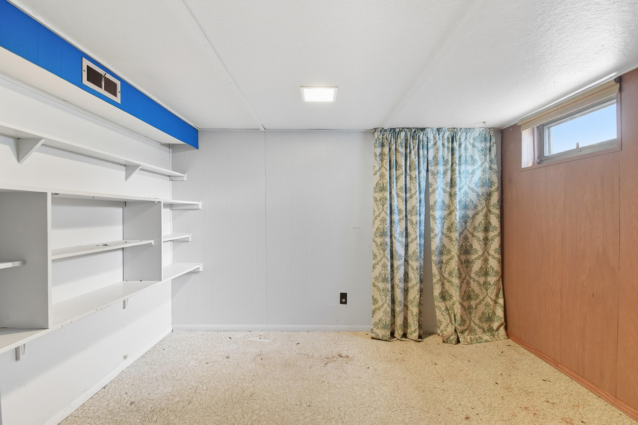136 Riverview B