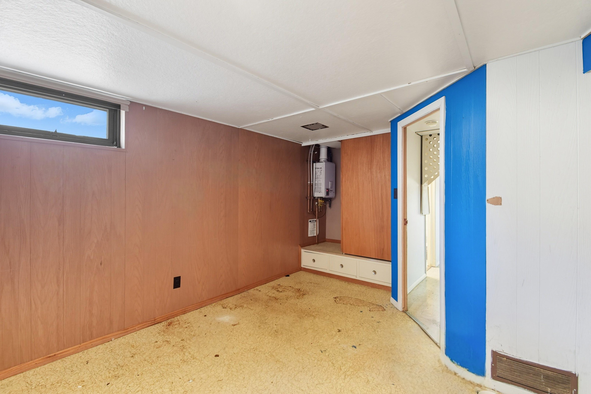 136 Riverview B