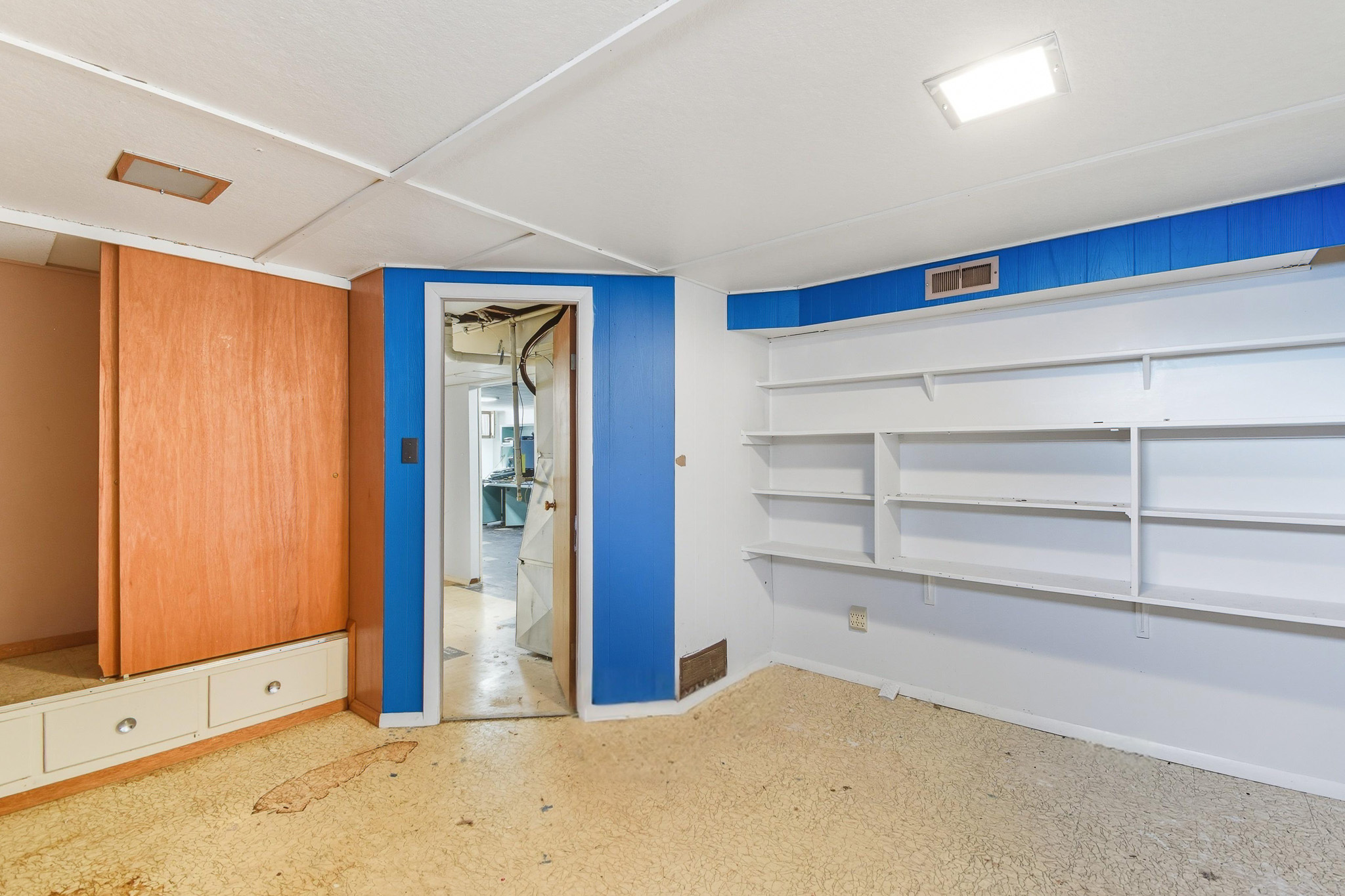136 Riverview B