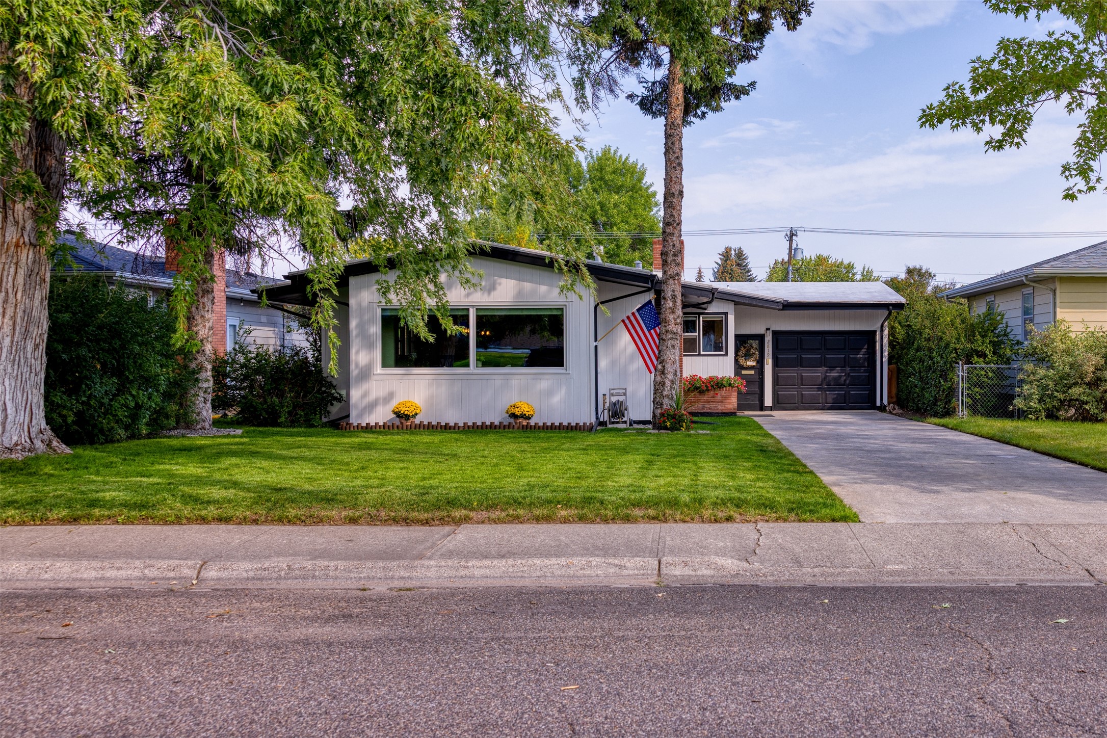 2819 8th Avenue S