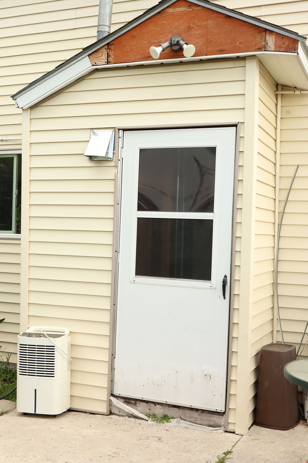 1617 S Warren Avenue