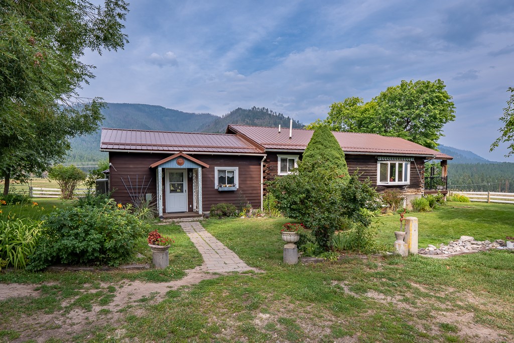 4 Courtier Road