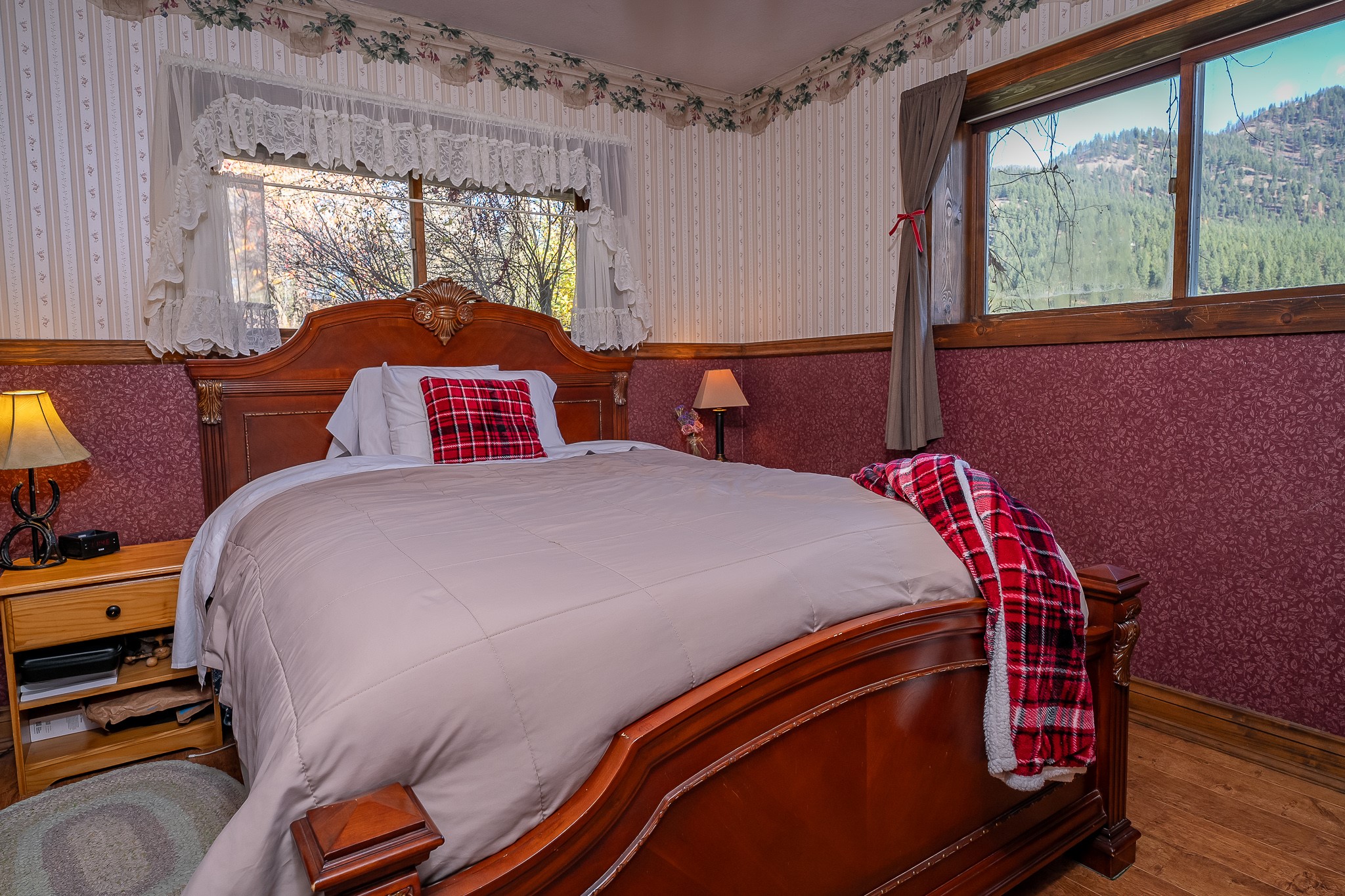 4 Courtier Road