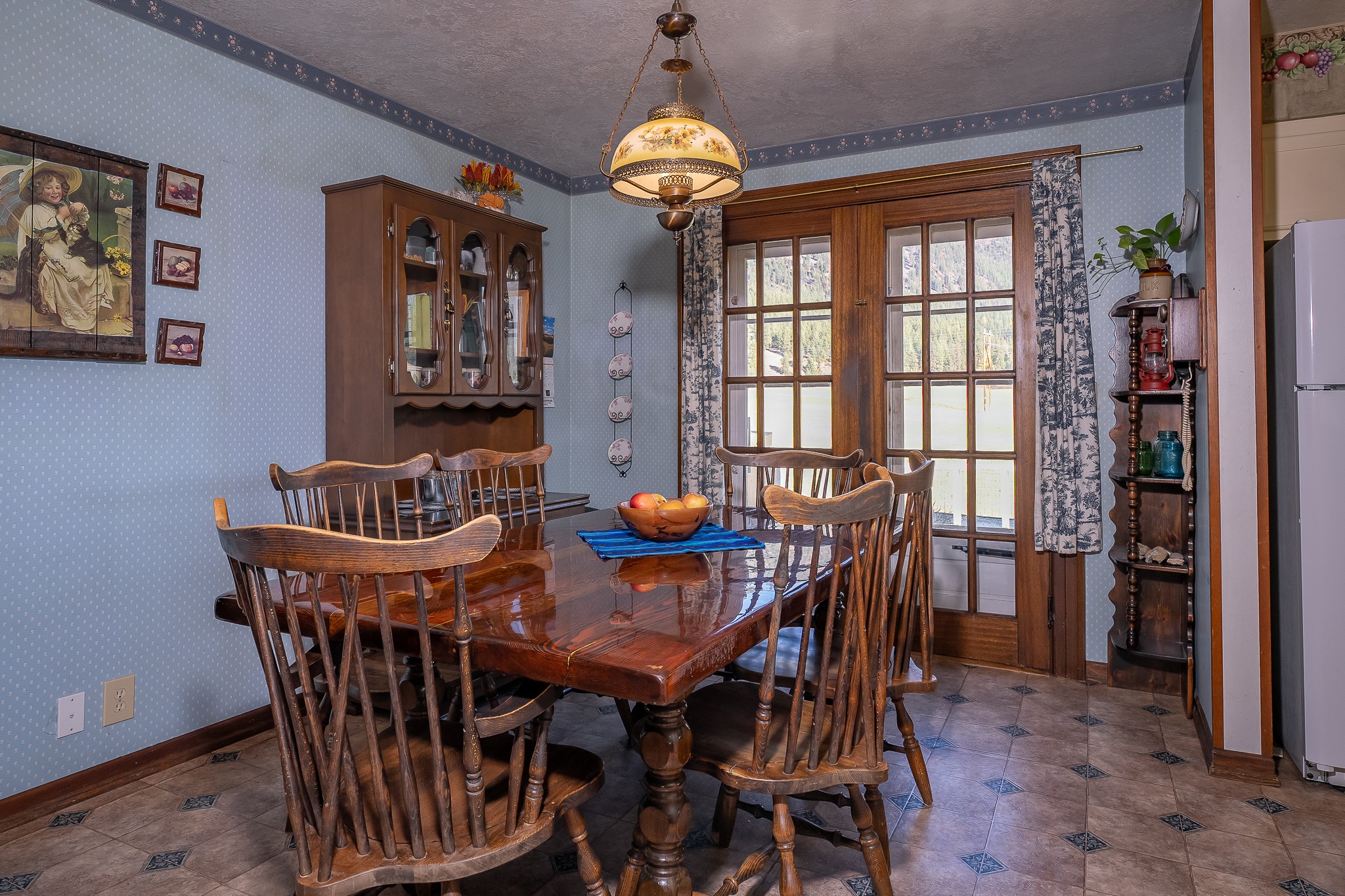 4 Courtier Road