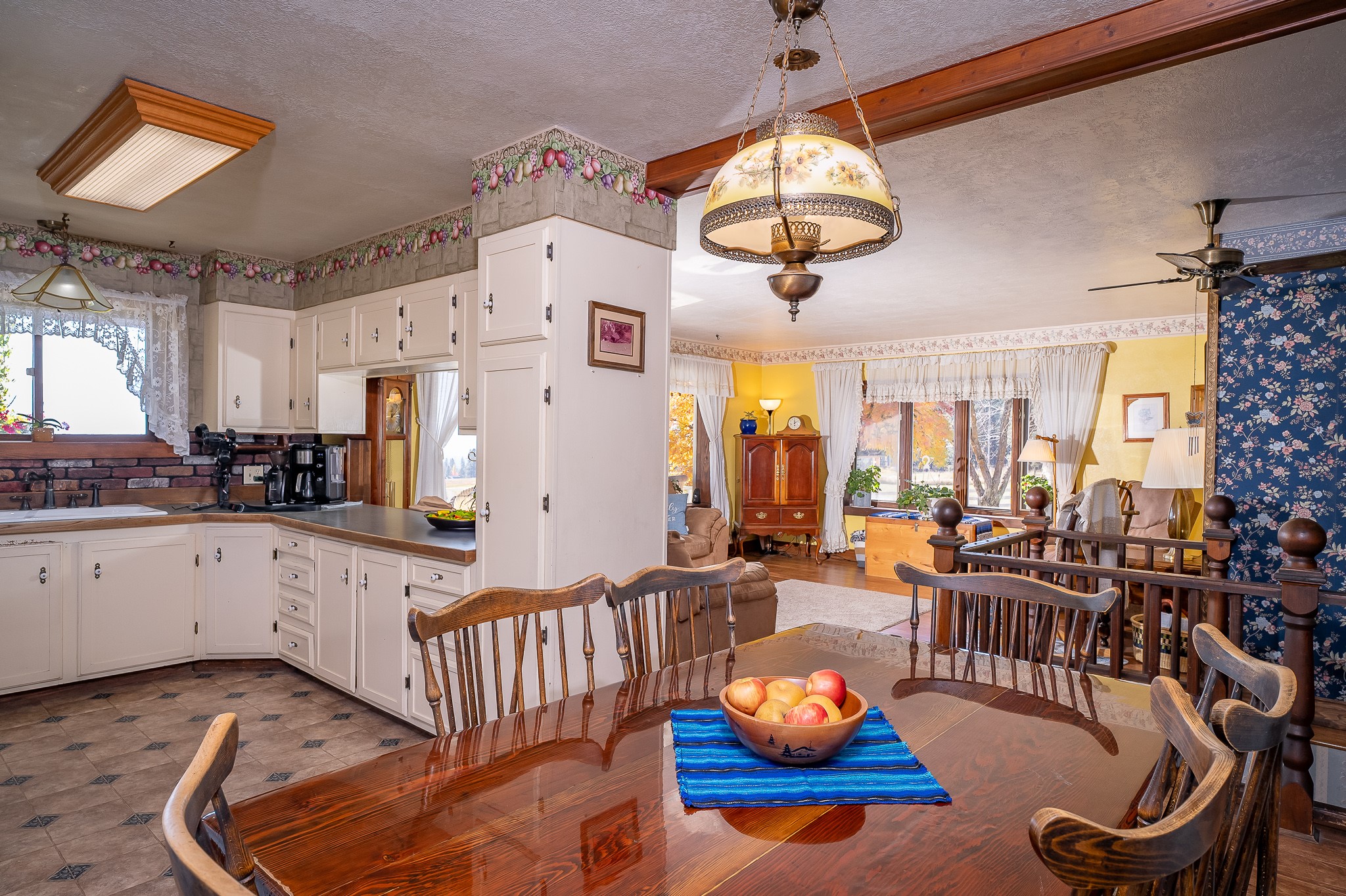 4 Courtier Road