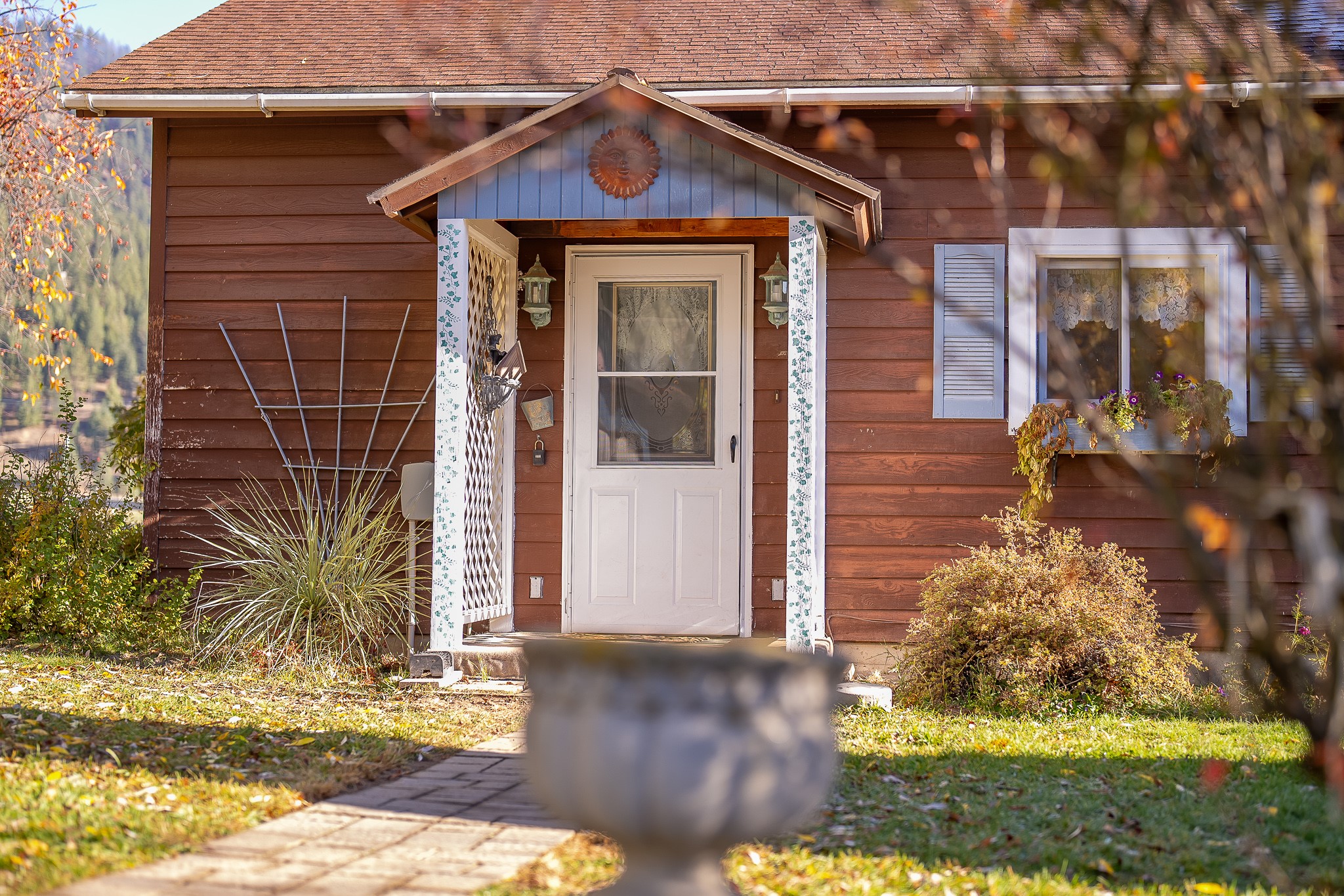 4 Courtier Road