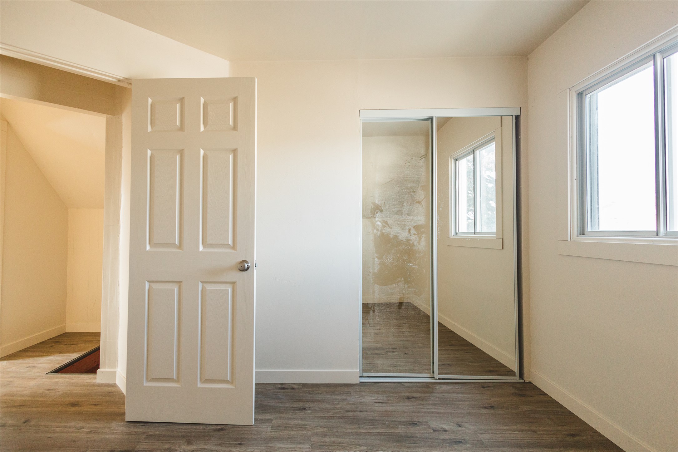 1215 N Excelsior Avenue