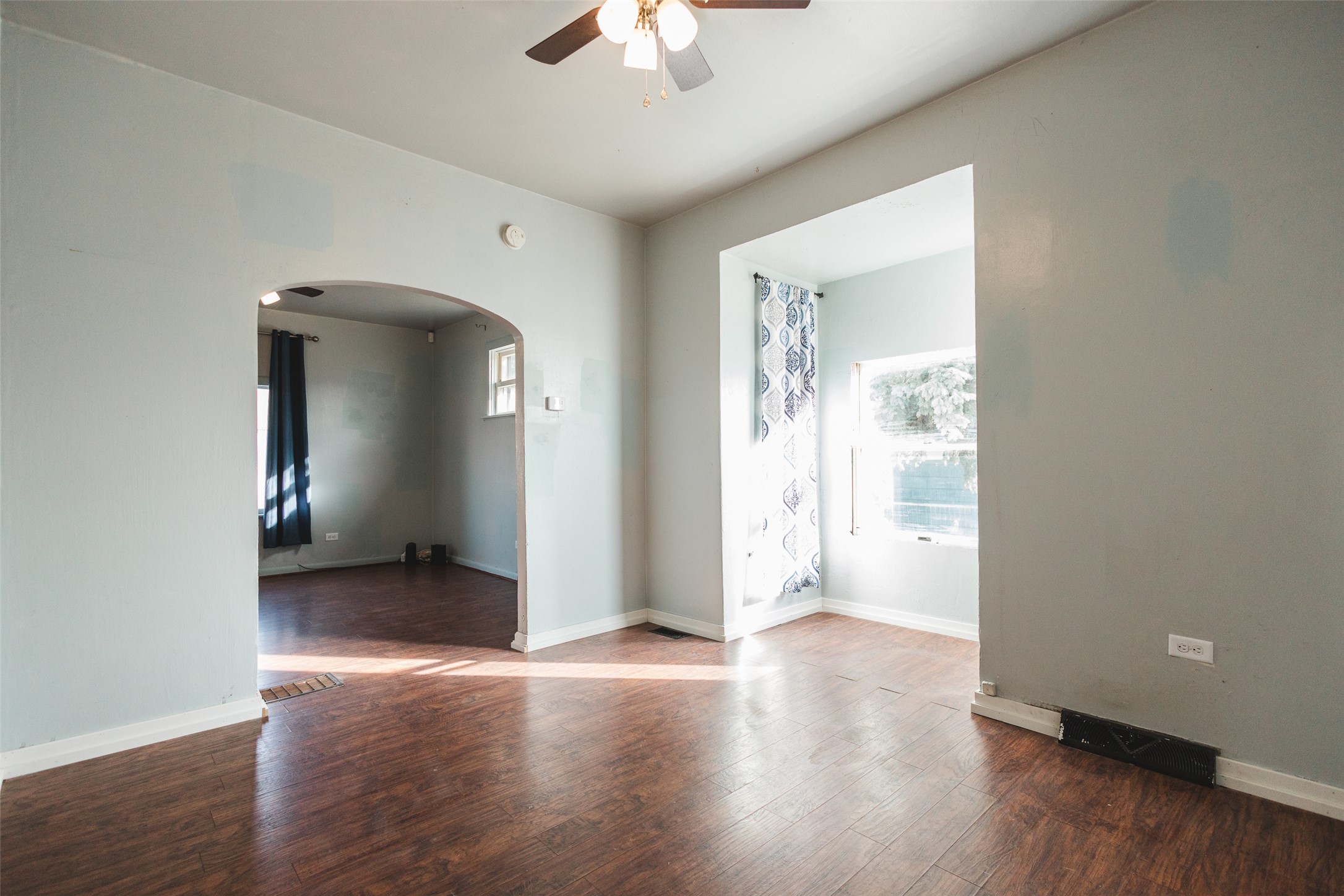 1215 N Excelsior Avenue