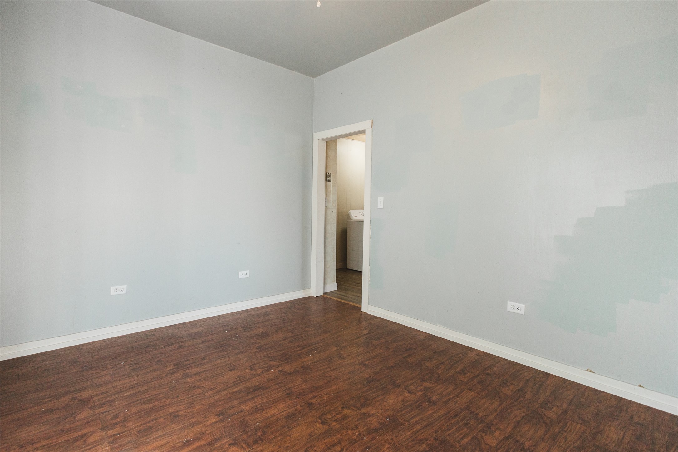 1215 N Excelsior Avenue