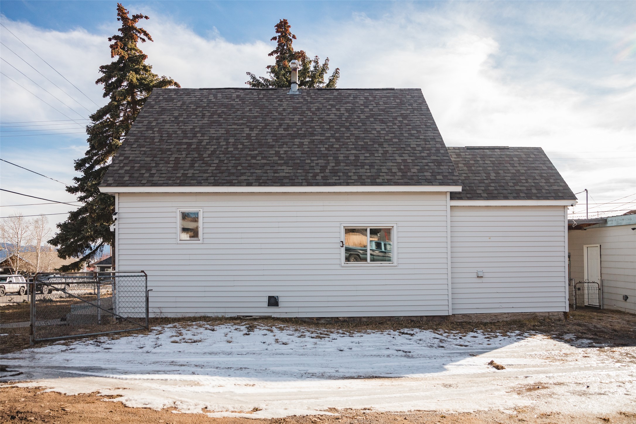 1215 N Excelsior Avenue