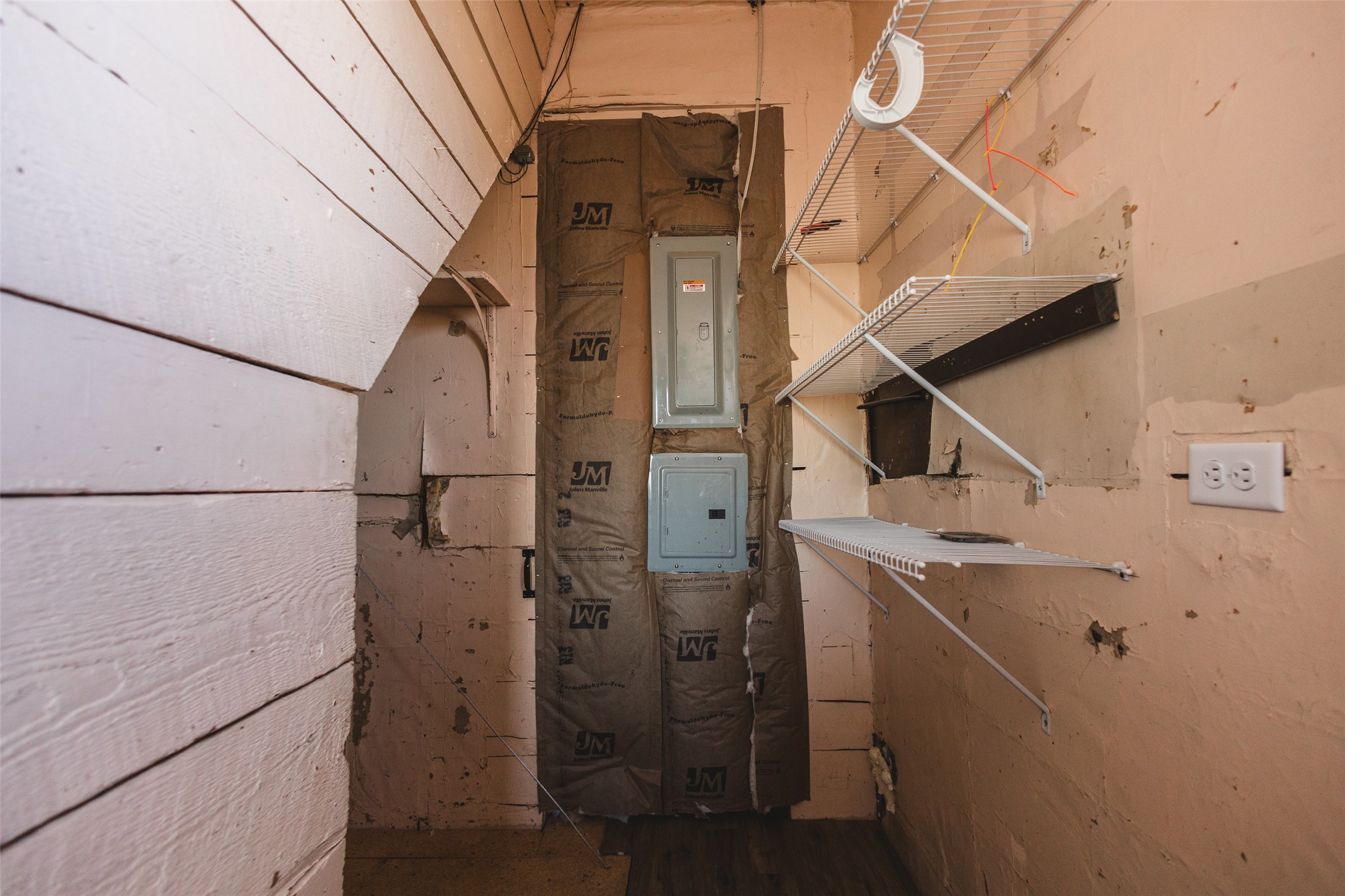 1215 N Excelsior Avenue