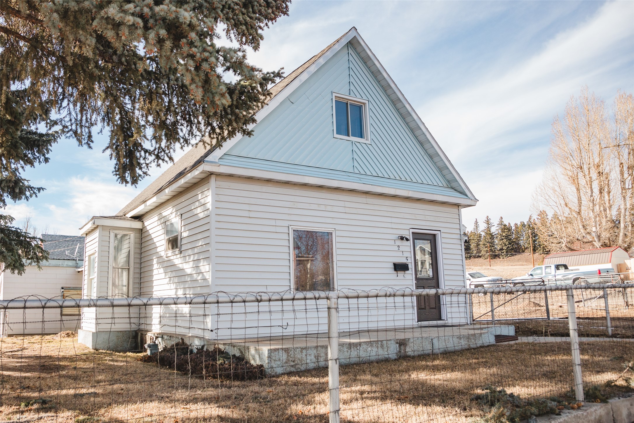 1215 N Excelsior Avenue