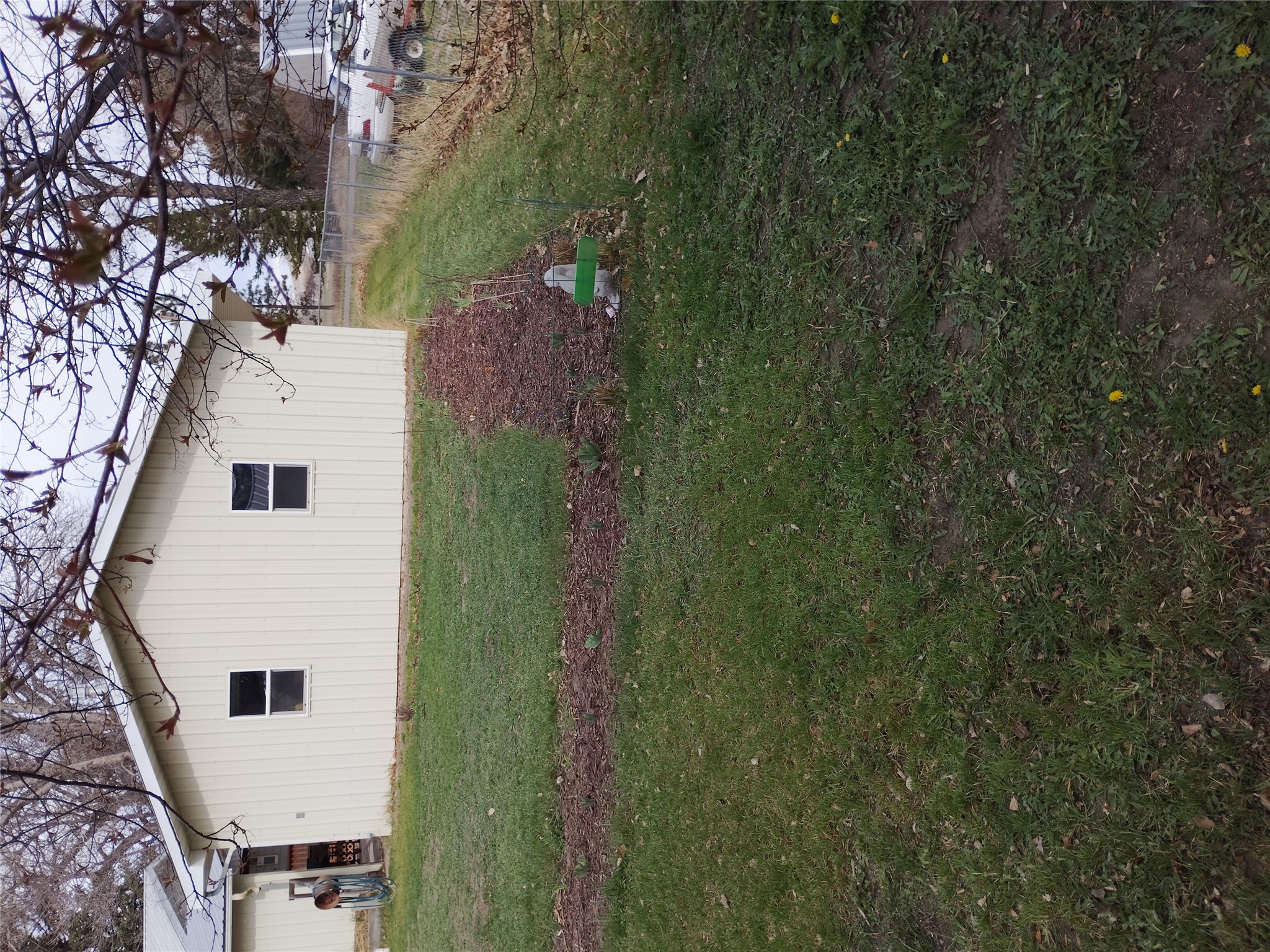 190 N Floweree Avenue