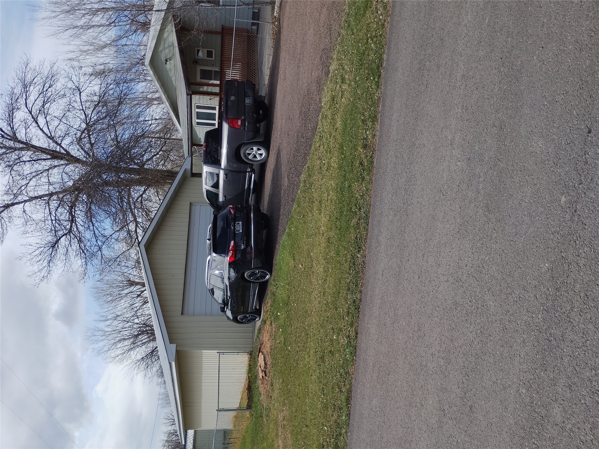 190 N Floweree Avenue