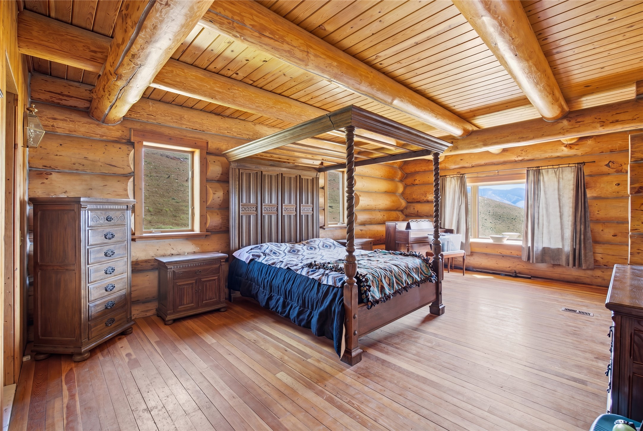 54 W Magpie Creek Road