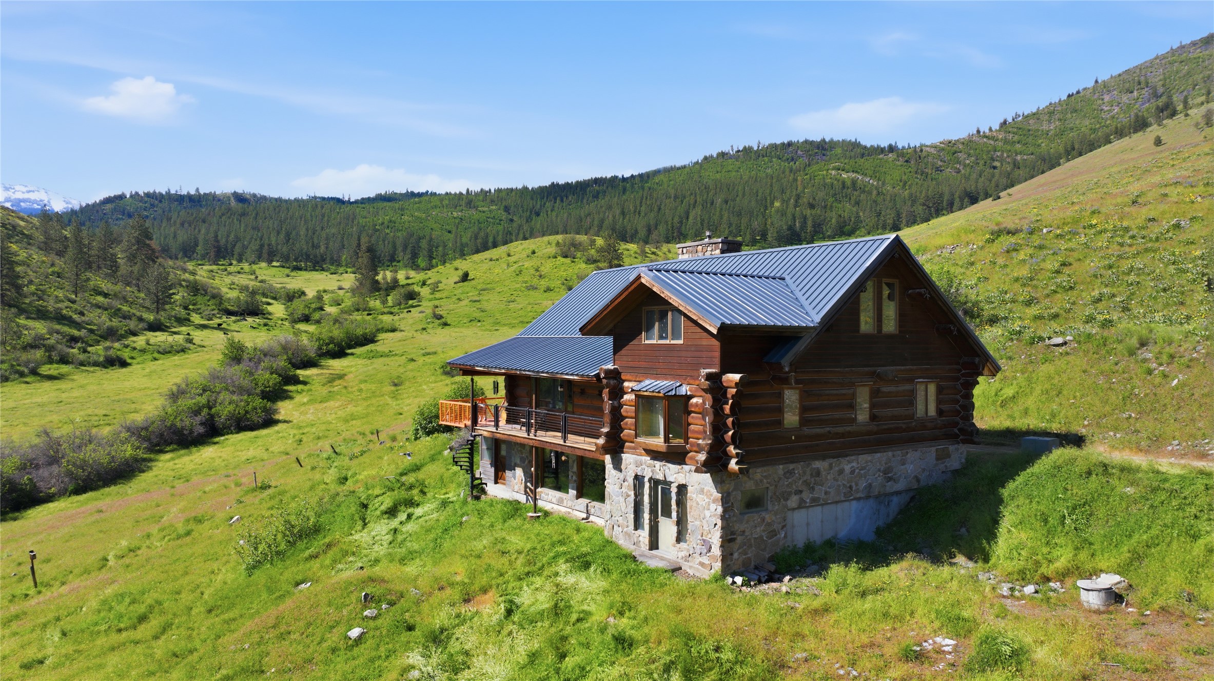 54 W Magpie Creek Road