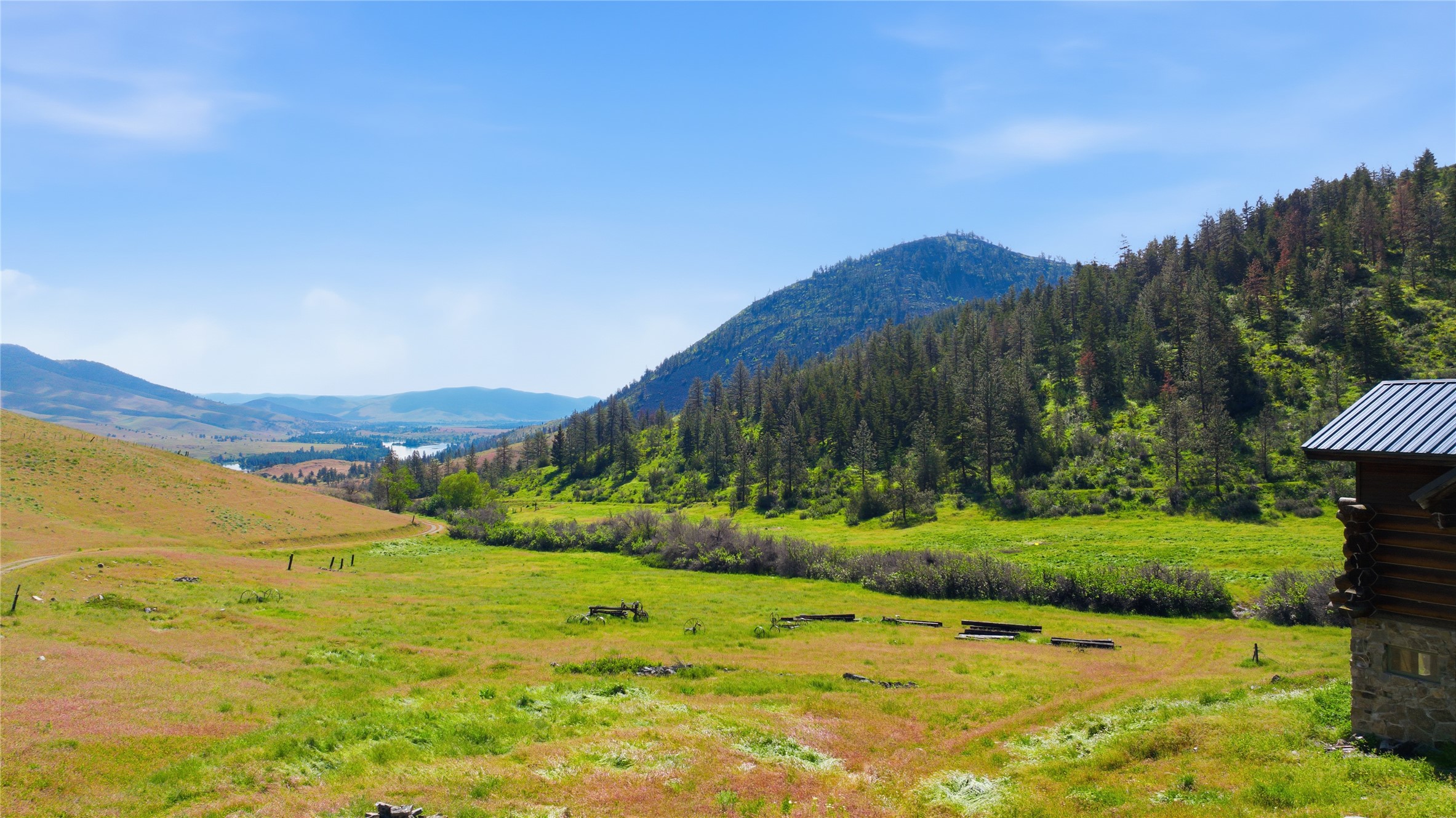 54 W Magpie Creek Road