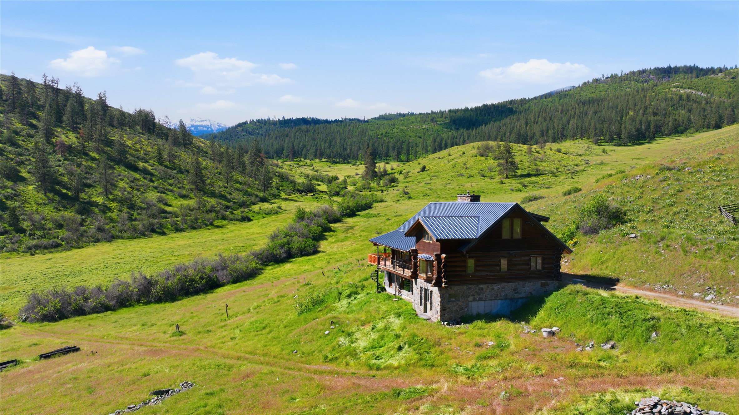 54 W Magpie Creek Road